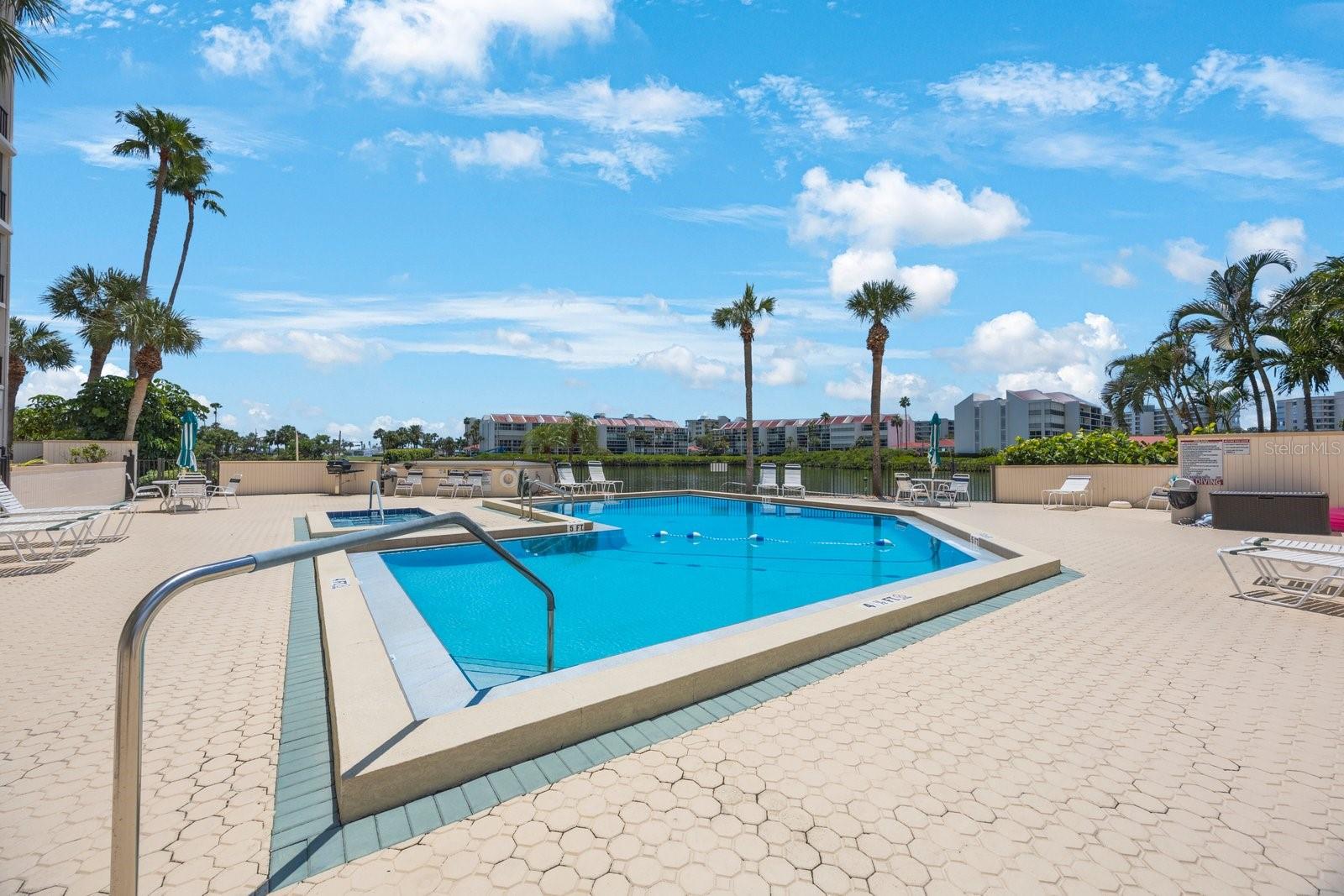 Image 32 of 38 For 7400 Sun Island Drive S 806