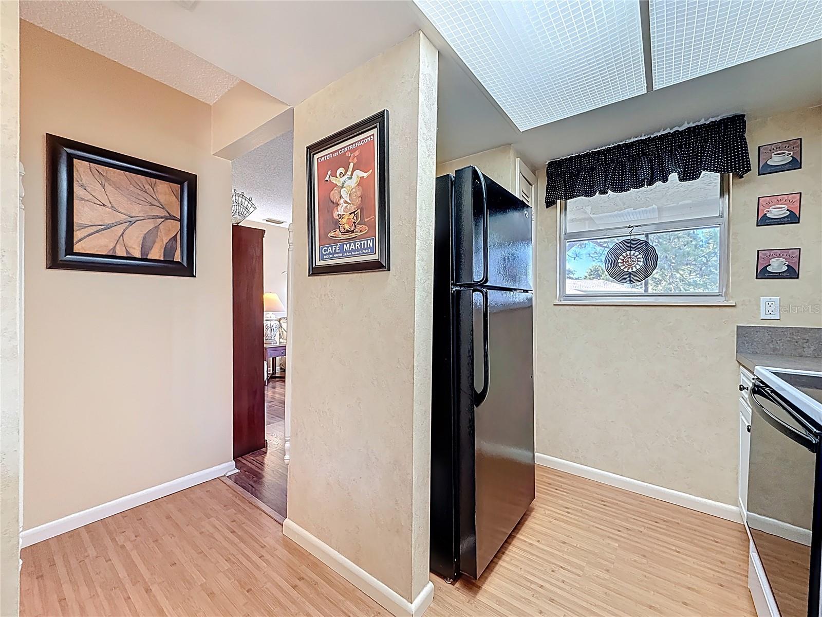 Image 12 of 36 For 510 Windrush Bay Drive