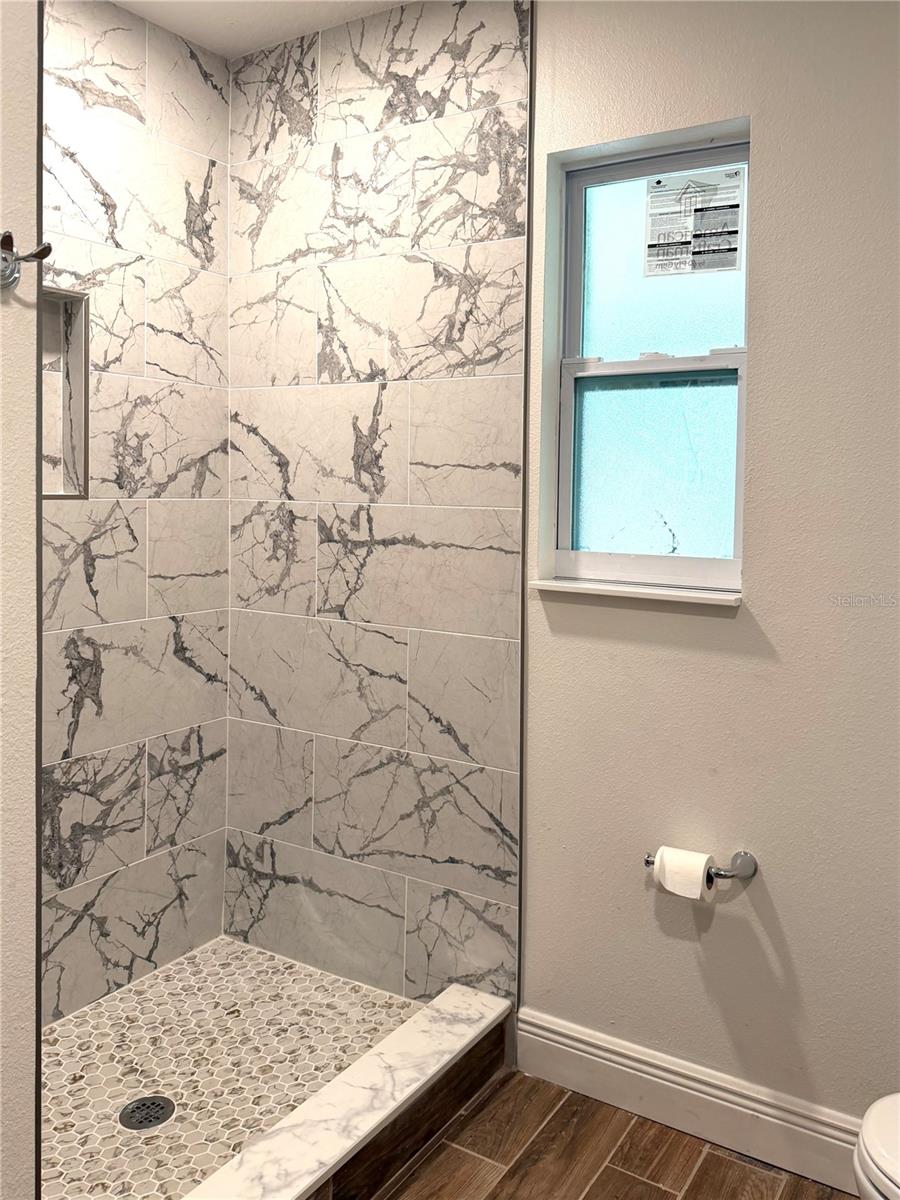 Listing photo id 27 for 4349 Culver Terrace