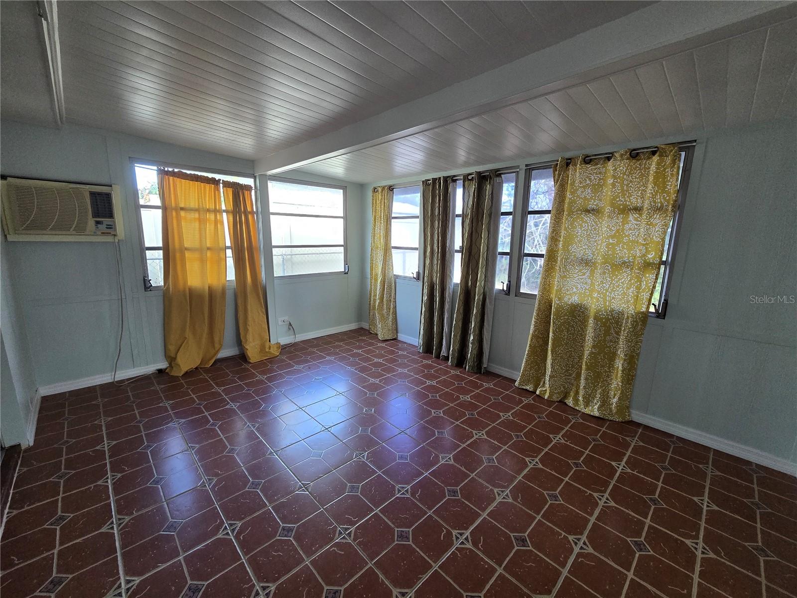 Image 21 of 26 For 5701 Elena Drive