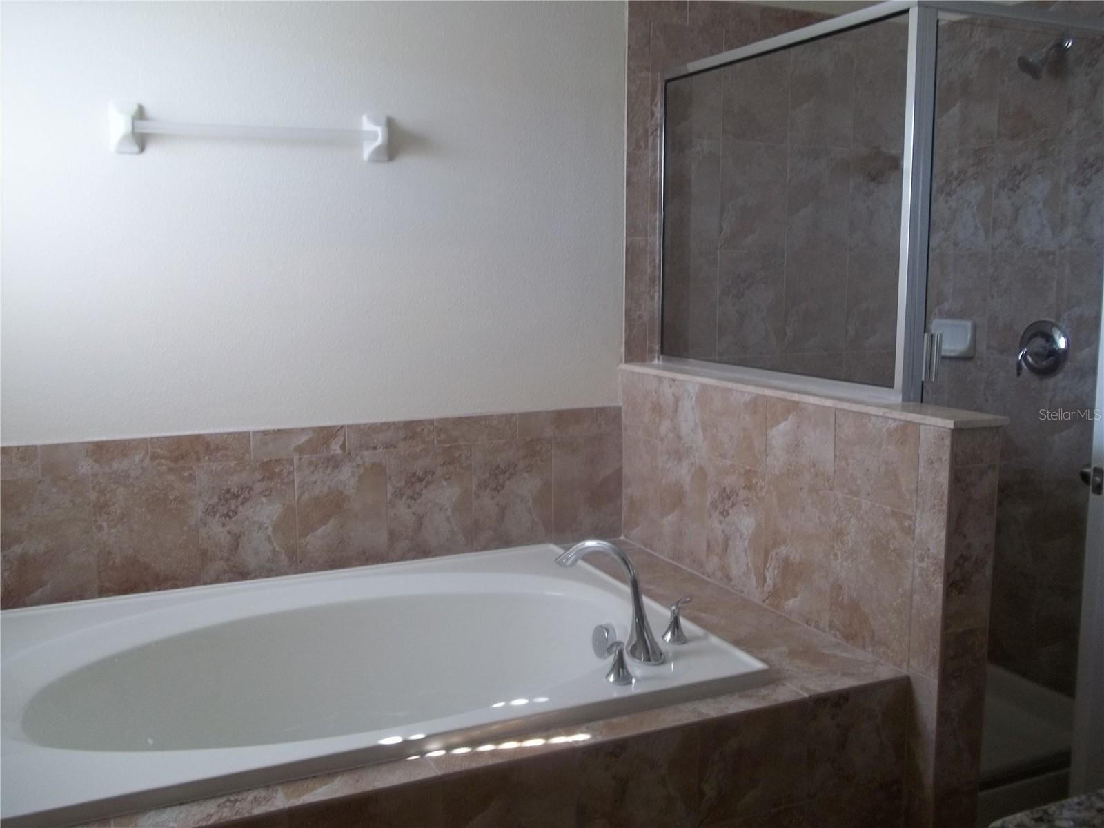 Image 15 of 21 For 20014 Date Palm Way