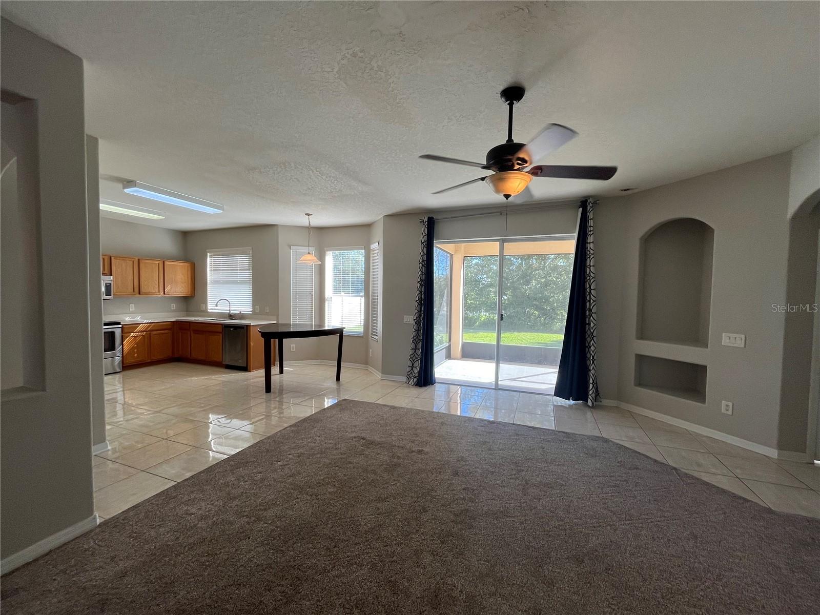 Image 13 of 33 For 17930 Cunningham Court