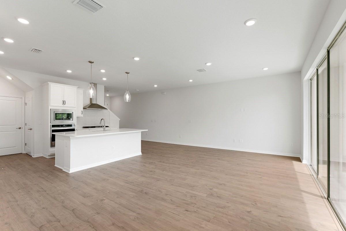 Image 2 of 34 For 3664 Clay Pot Drive