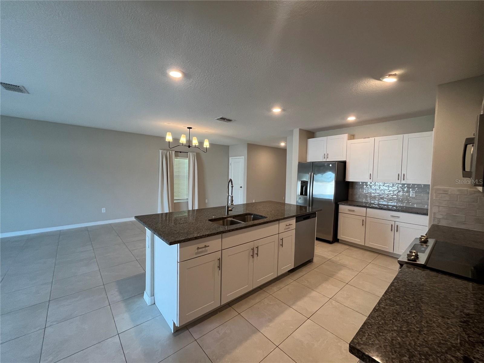 Image 9 of 35 For 241 Argyll Drive