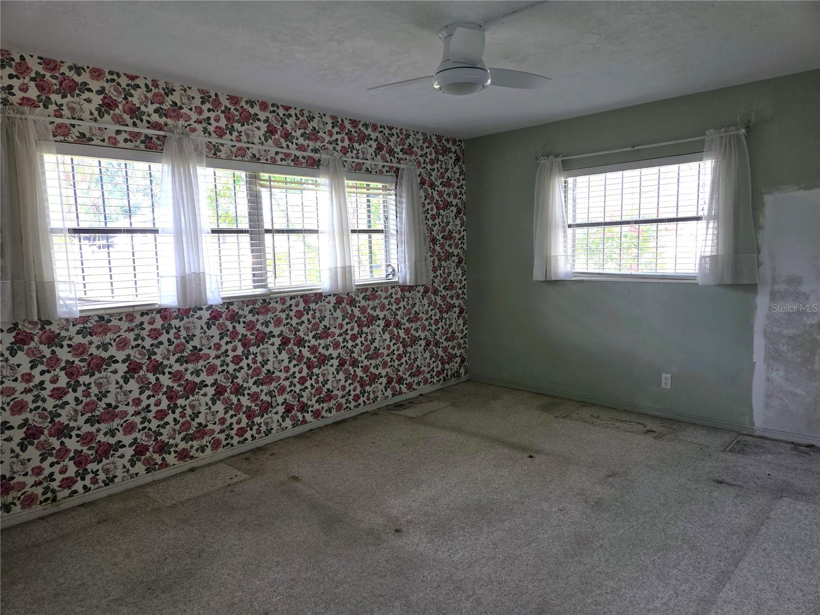 Image 15 of 39 For 5141 38th Street S