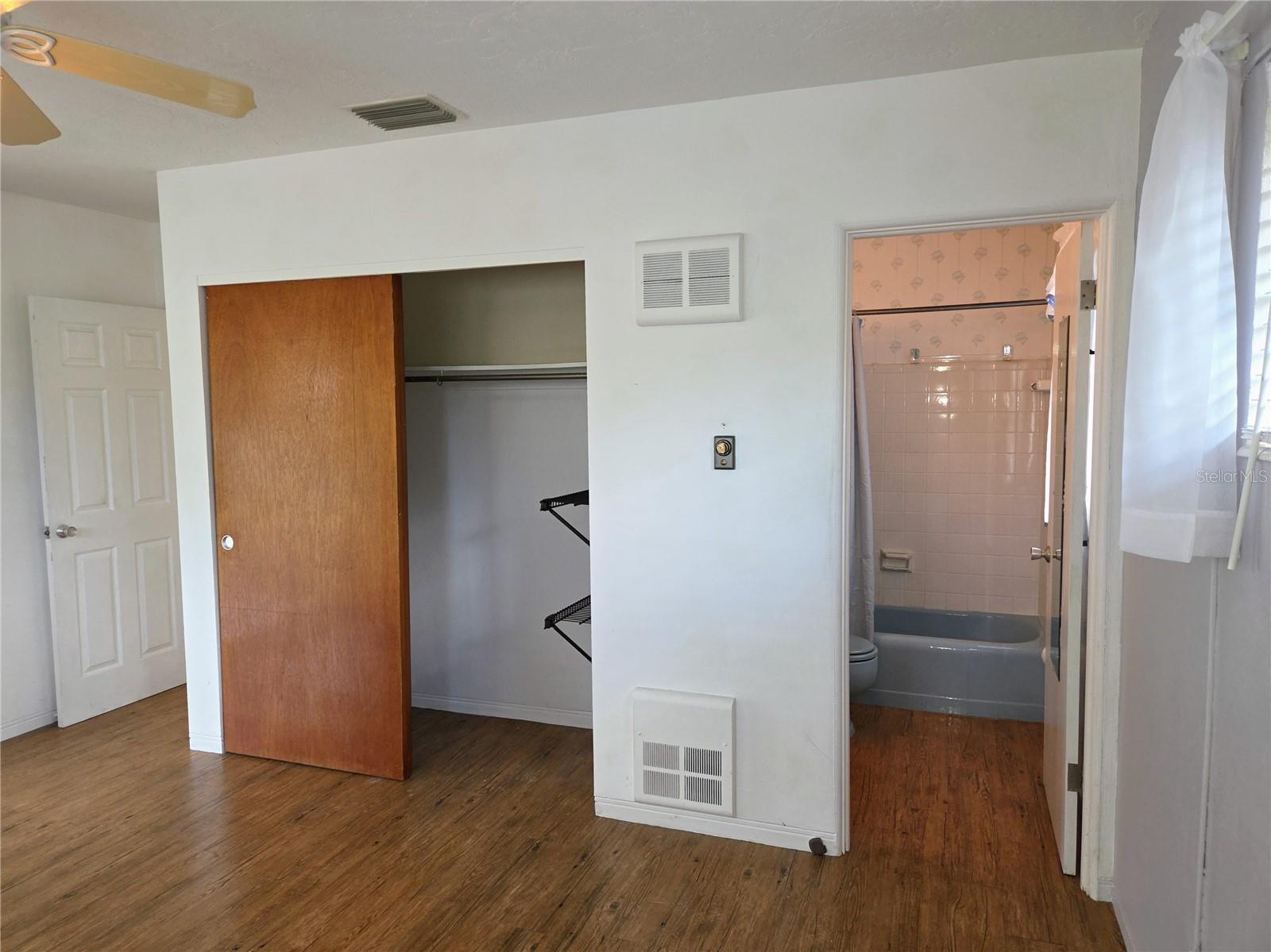 Image 29 of 39 For 5141 38th Street S