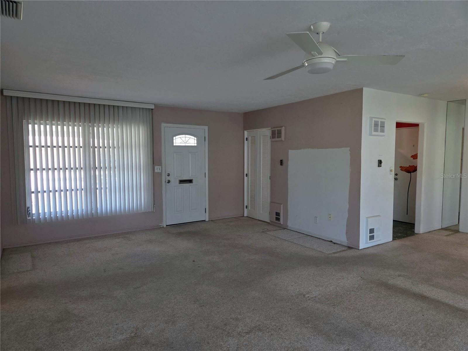 Image 5 of 39 For 5141 38th Street S