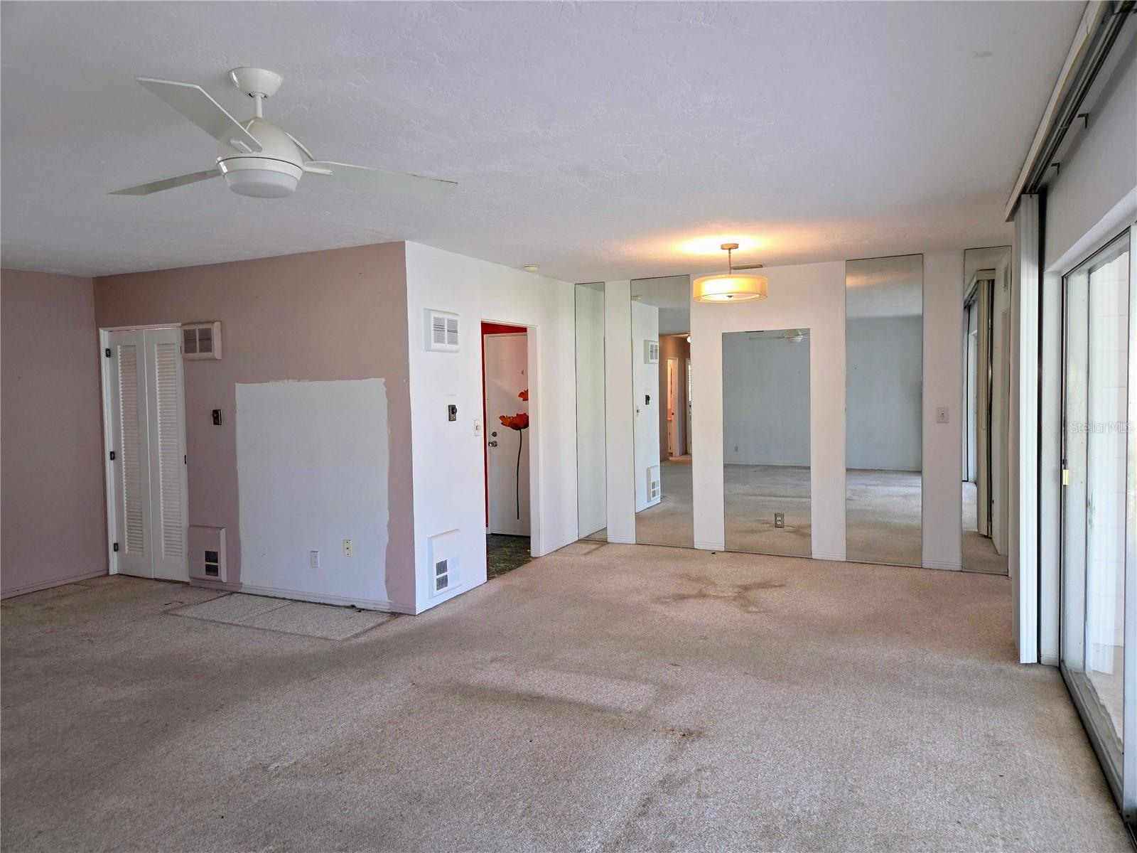 Image 7 of 39 For 5141 38th Street S