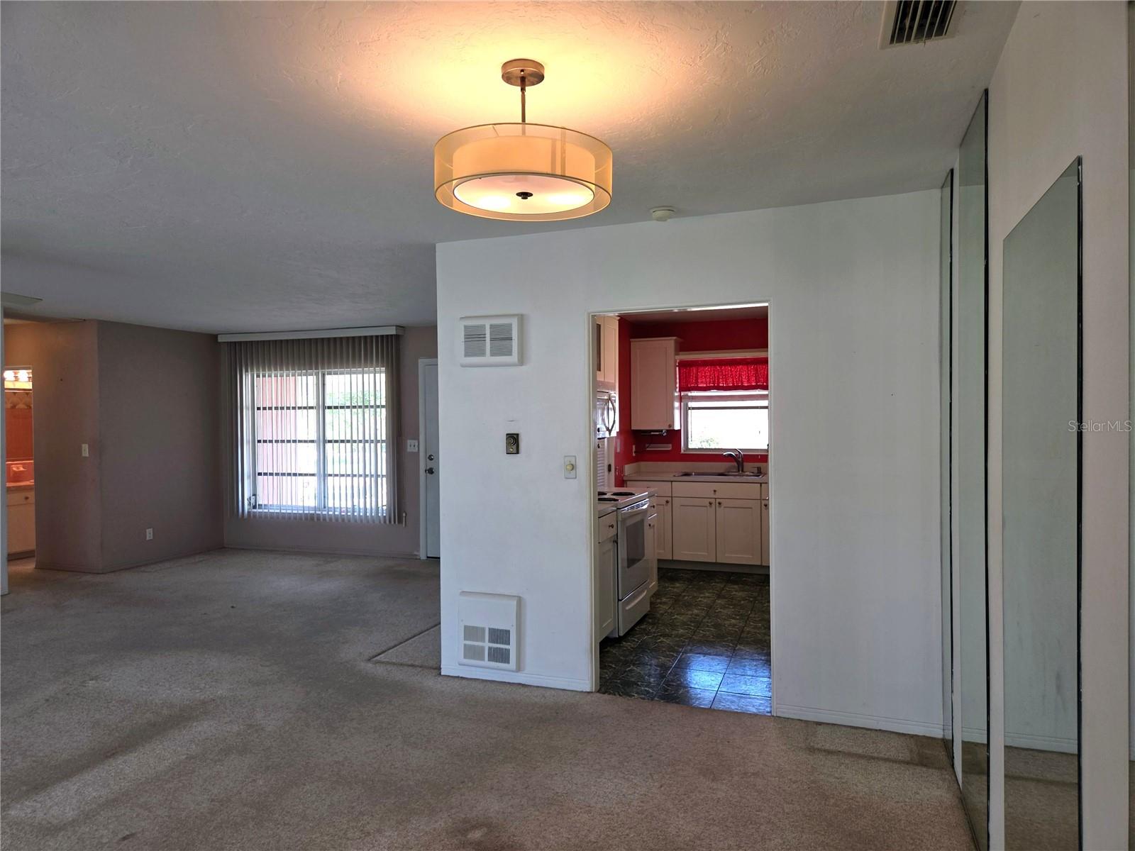 Image 8 of 39 For 5141 38th Street S