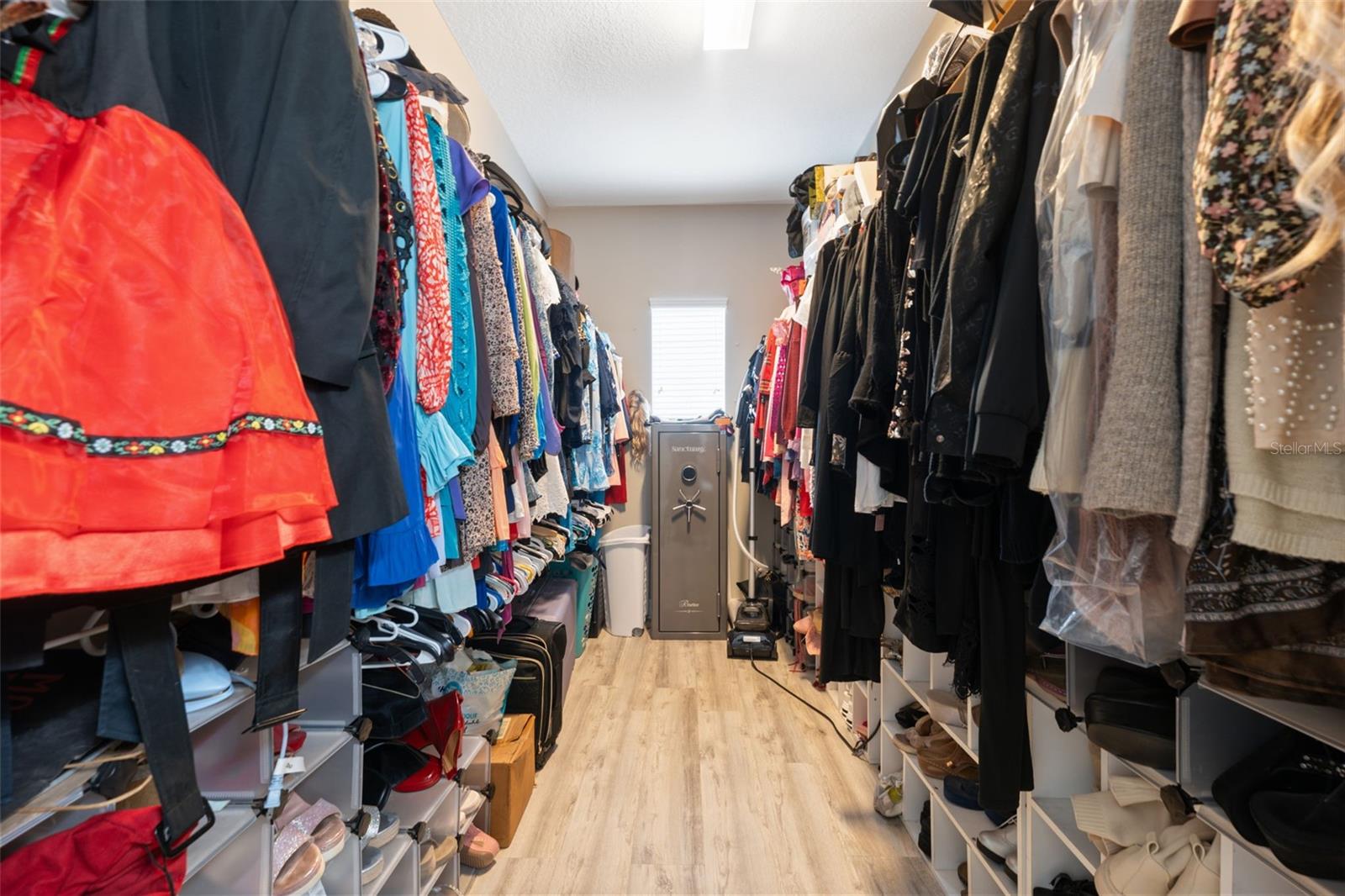 Image 39 of 88 For 5906 Fishhawk Crossing Boulevard