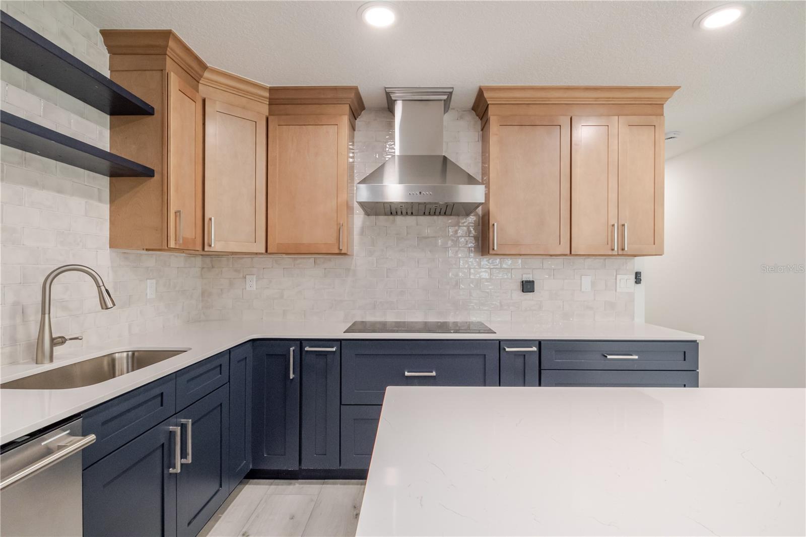 Image 16 of 41 For 4712 Bay Avenue