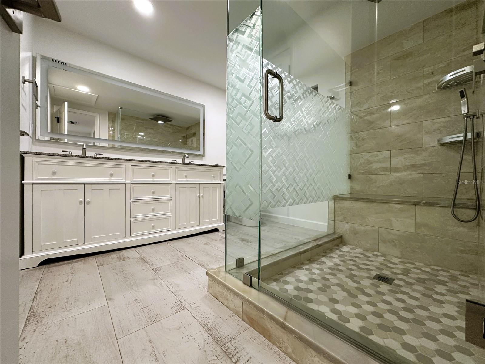 Image 14 of 30 For 6507 Elliot Drive