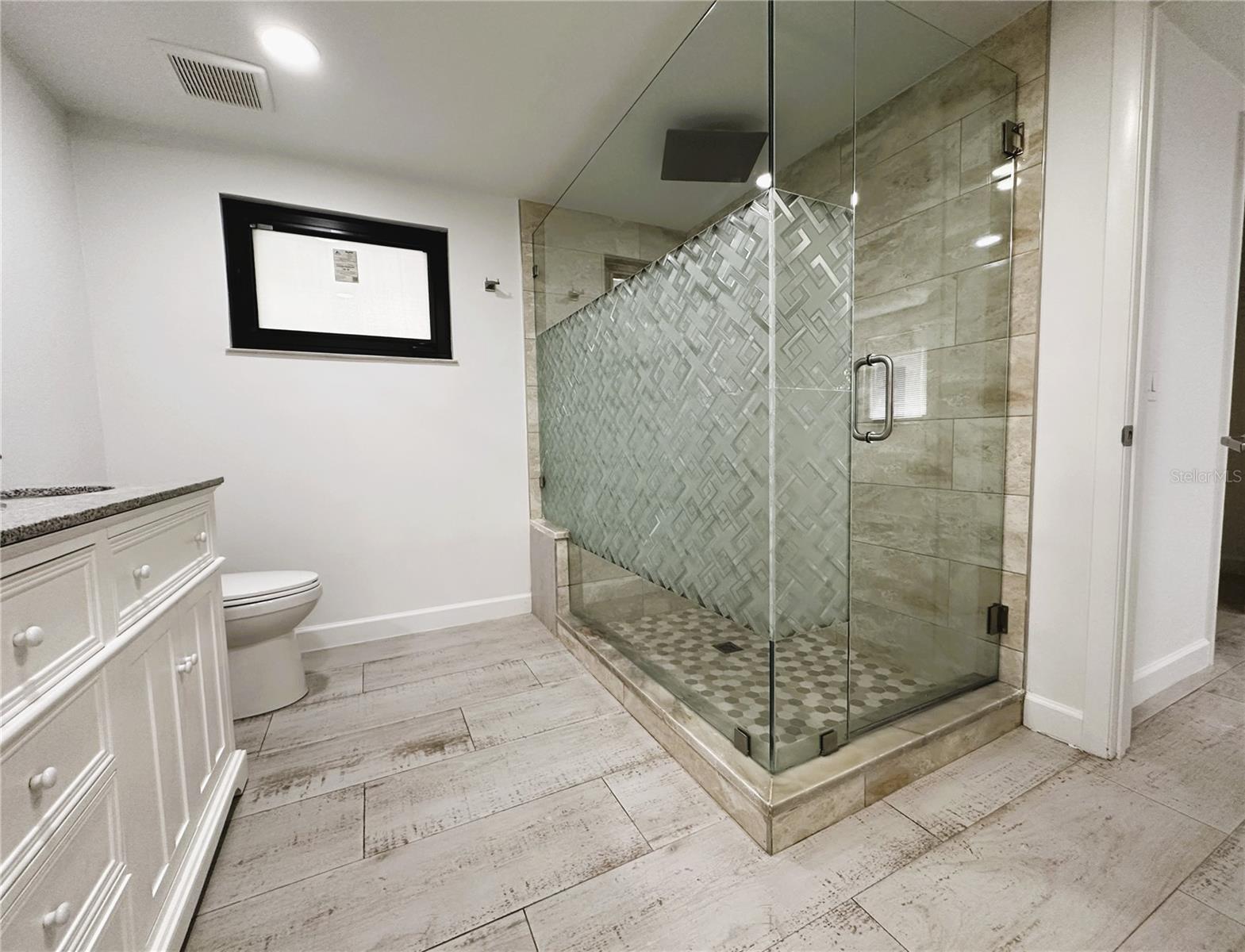 Image 16 of 30 For 6507 Elliot Drive