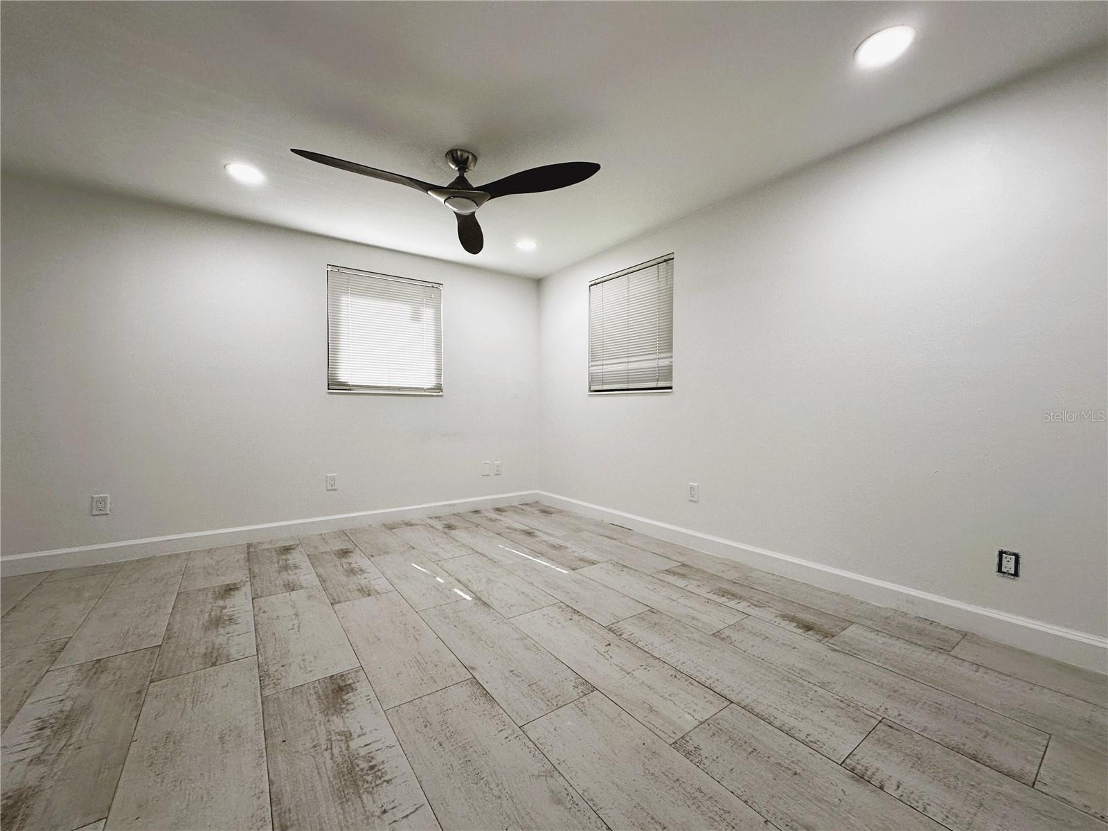 Image 20 of 30 For 6507 Elliot Drive