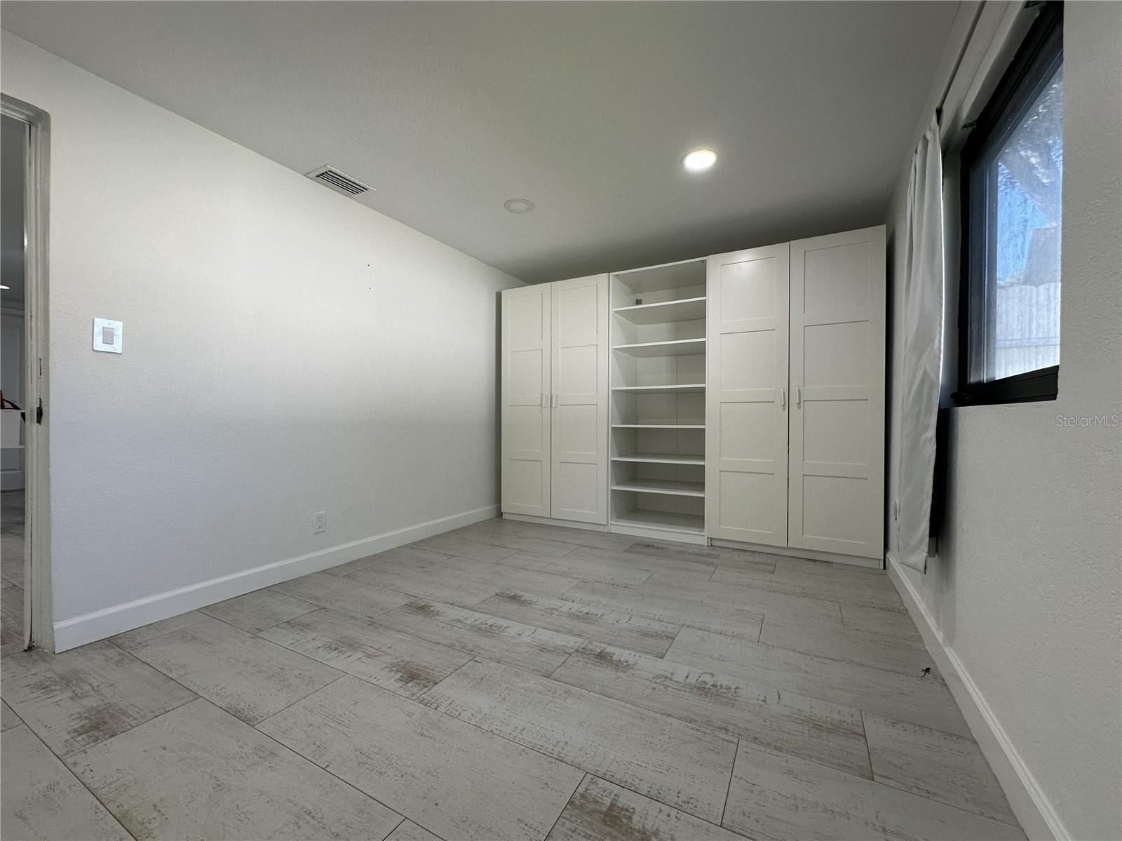 Image 25 of 30 For 6507 Elliot Drive