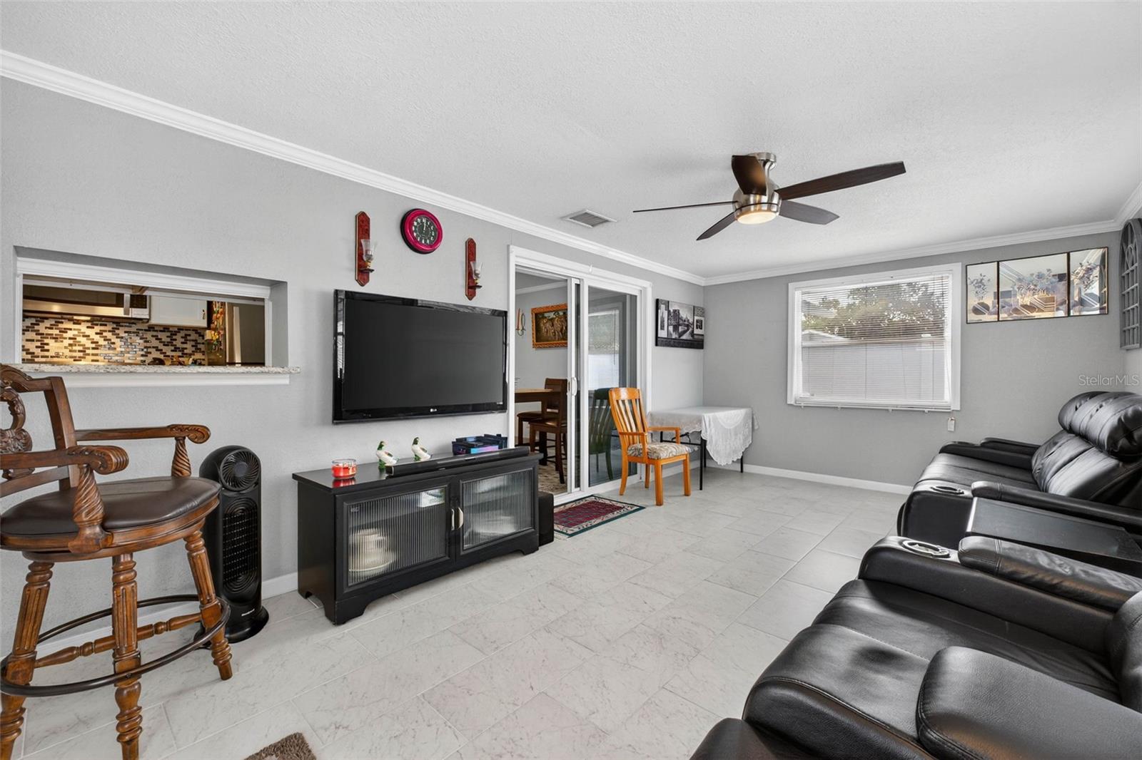 Image 34 of 69 For 8502 Willow Forest Court