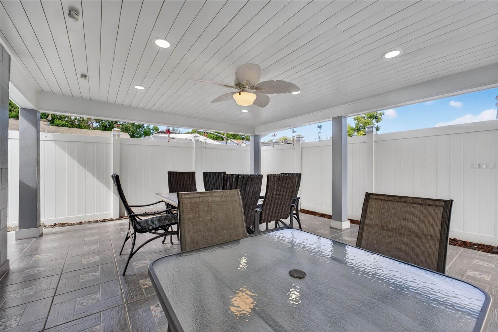 Image 40 of 69 For 8502 Willow Forest Court