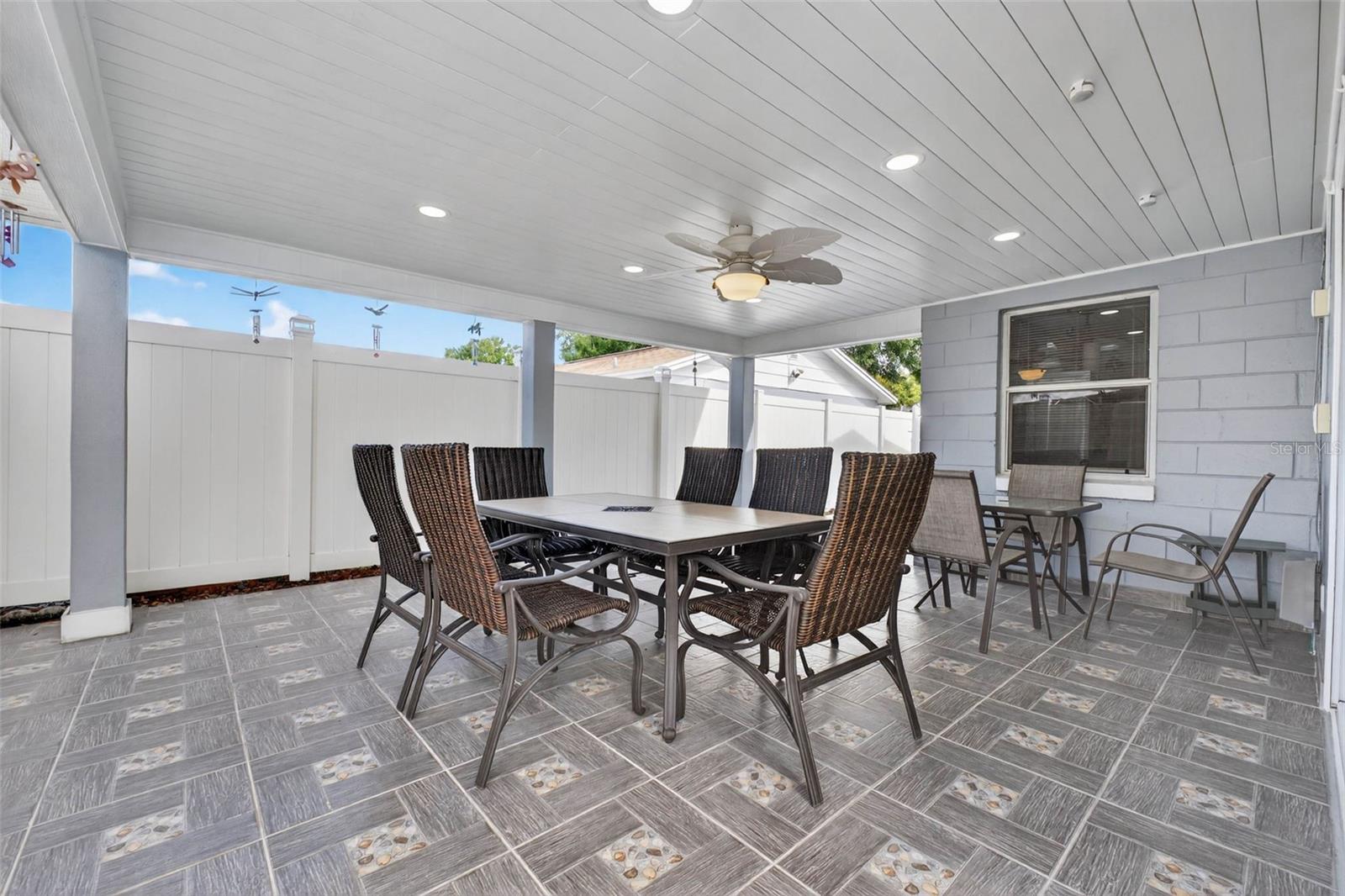 Image 42 of 69 For 8502 Willow Forest Court