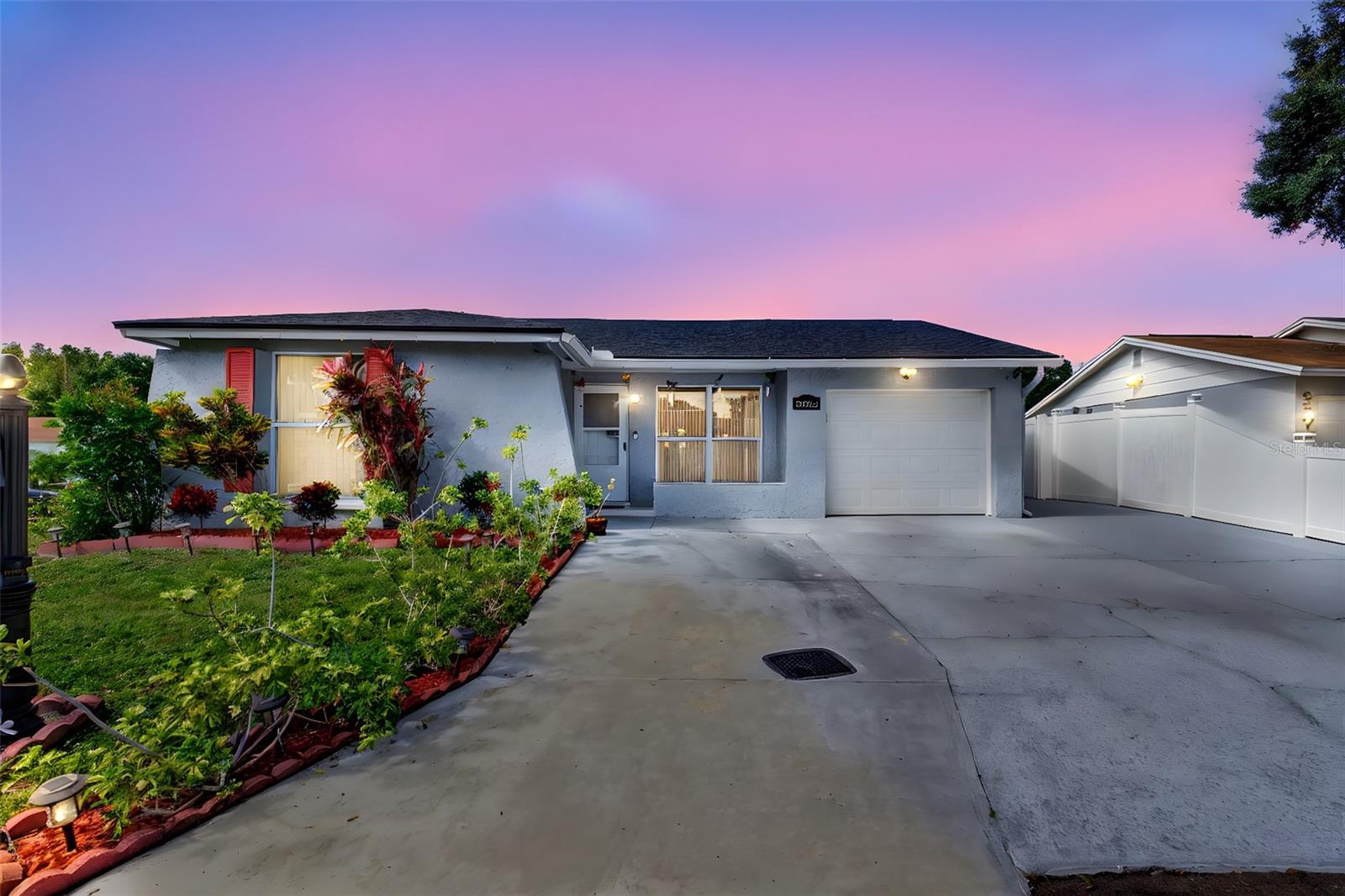 Image 48 of 69 For 8502 Willow Forest Court