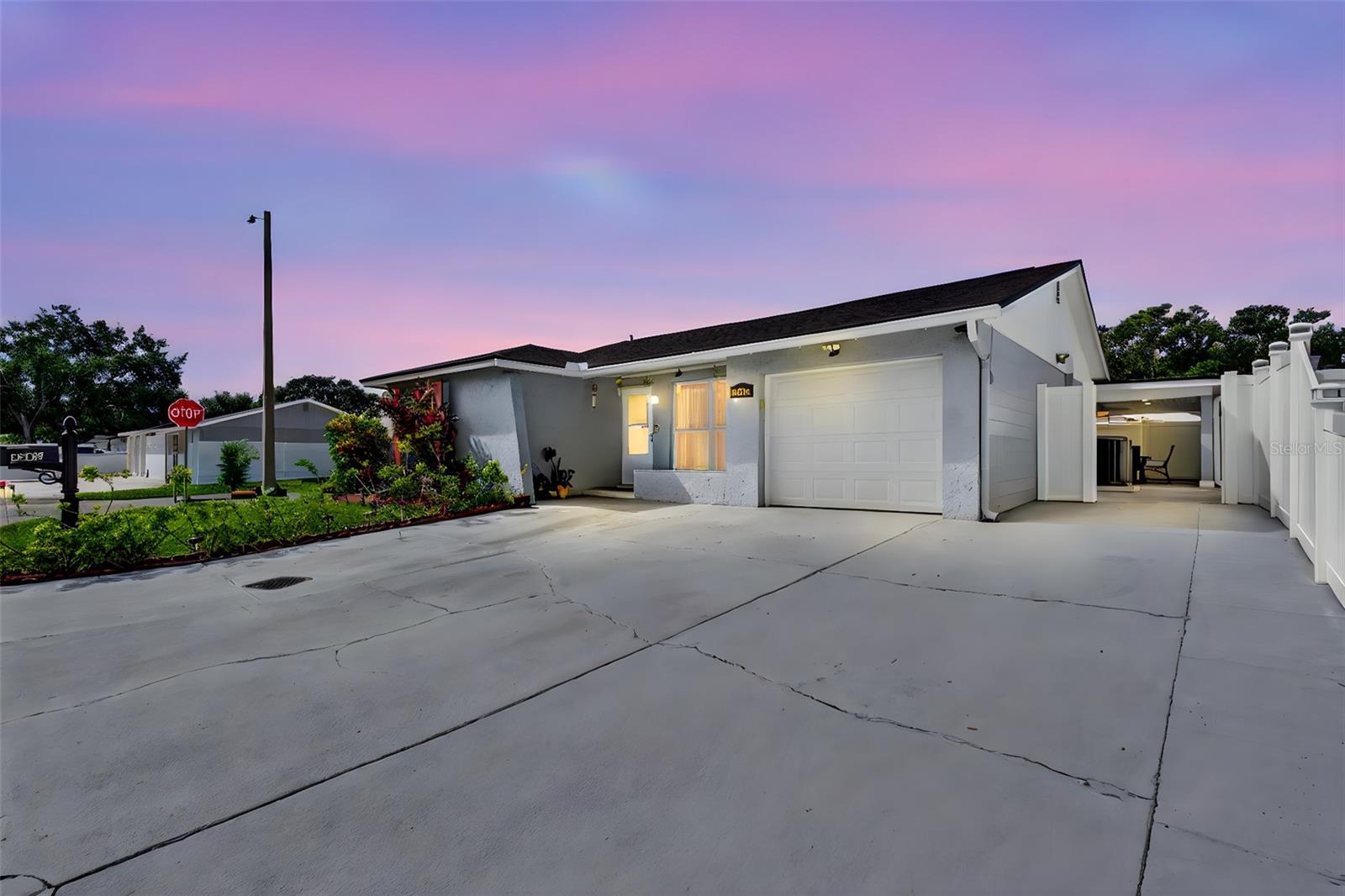 Image 50 of 69 For 8502 Willow Forest Court