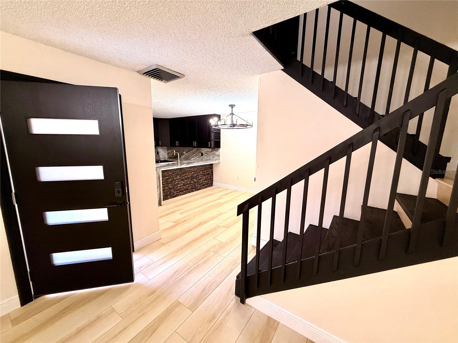 Image 11 of 58 For 2706 5th Court 66a