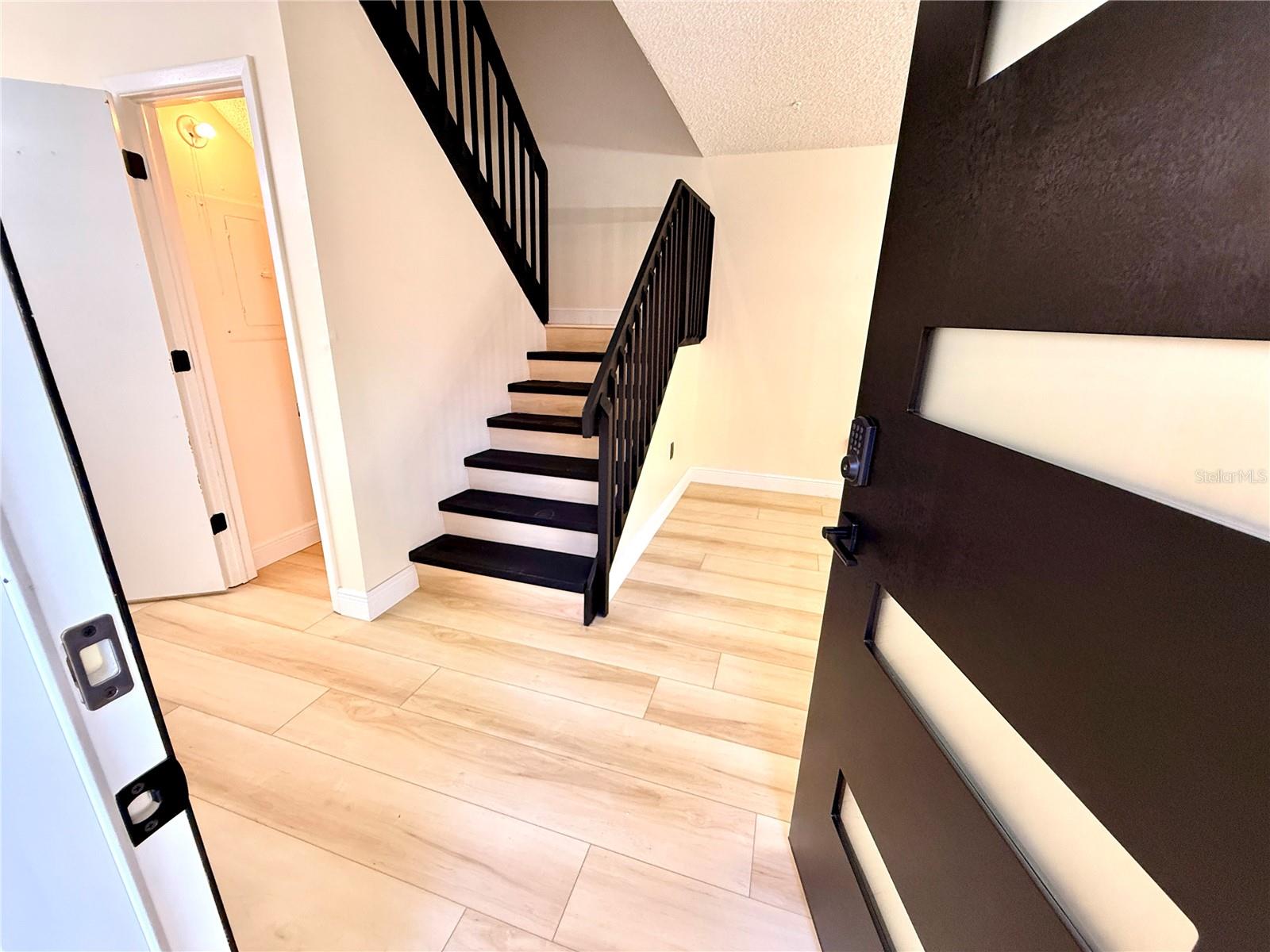 Image 12 of 58 For 2706 5th Court 66a