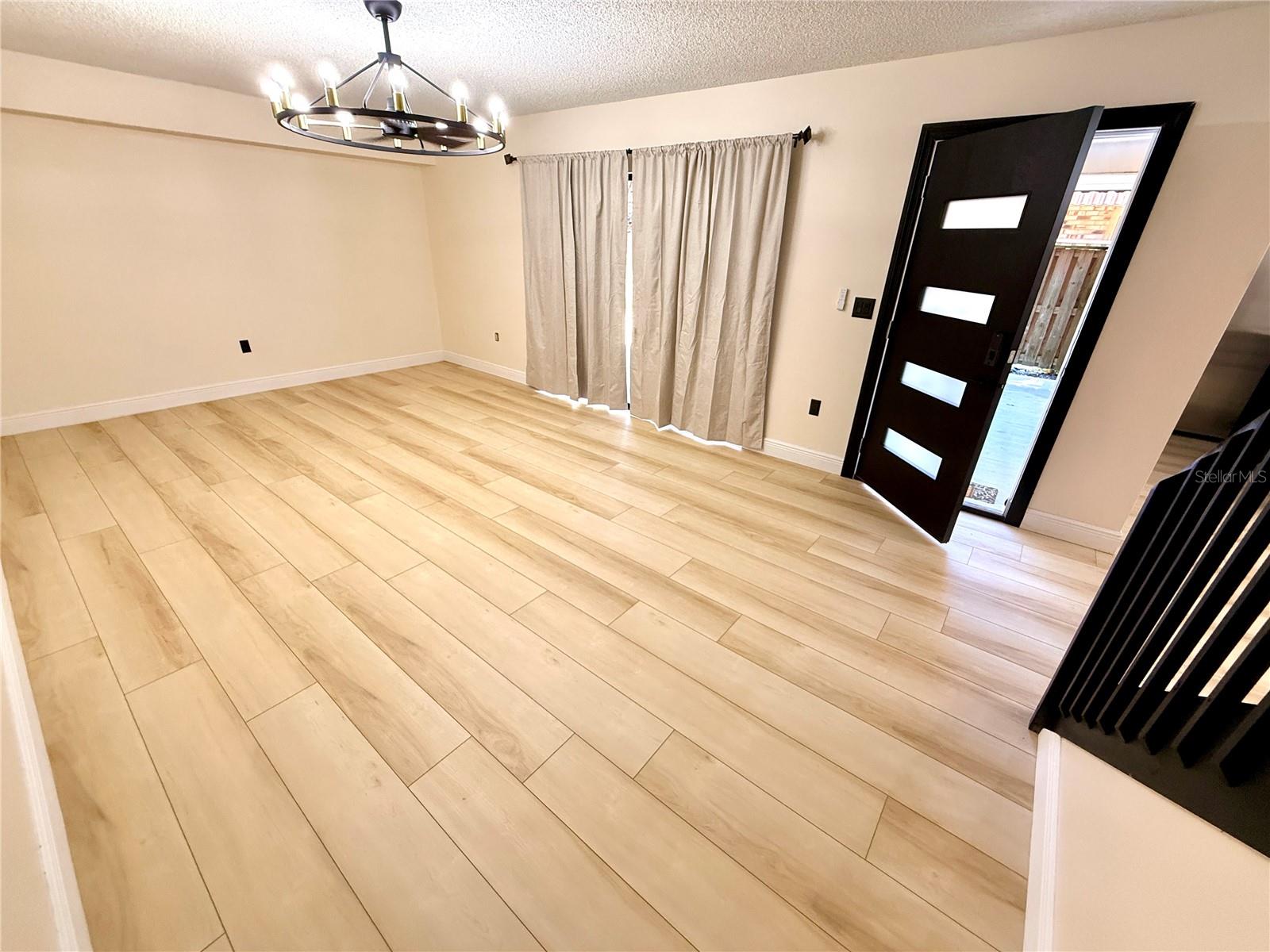 Image 13 of 58 For 2706 5th Court 66a