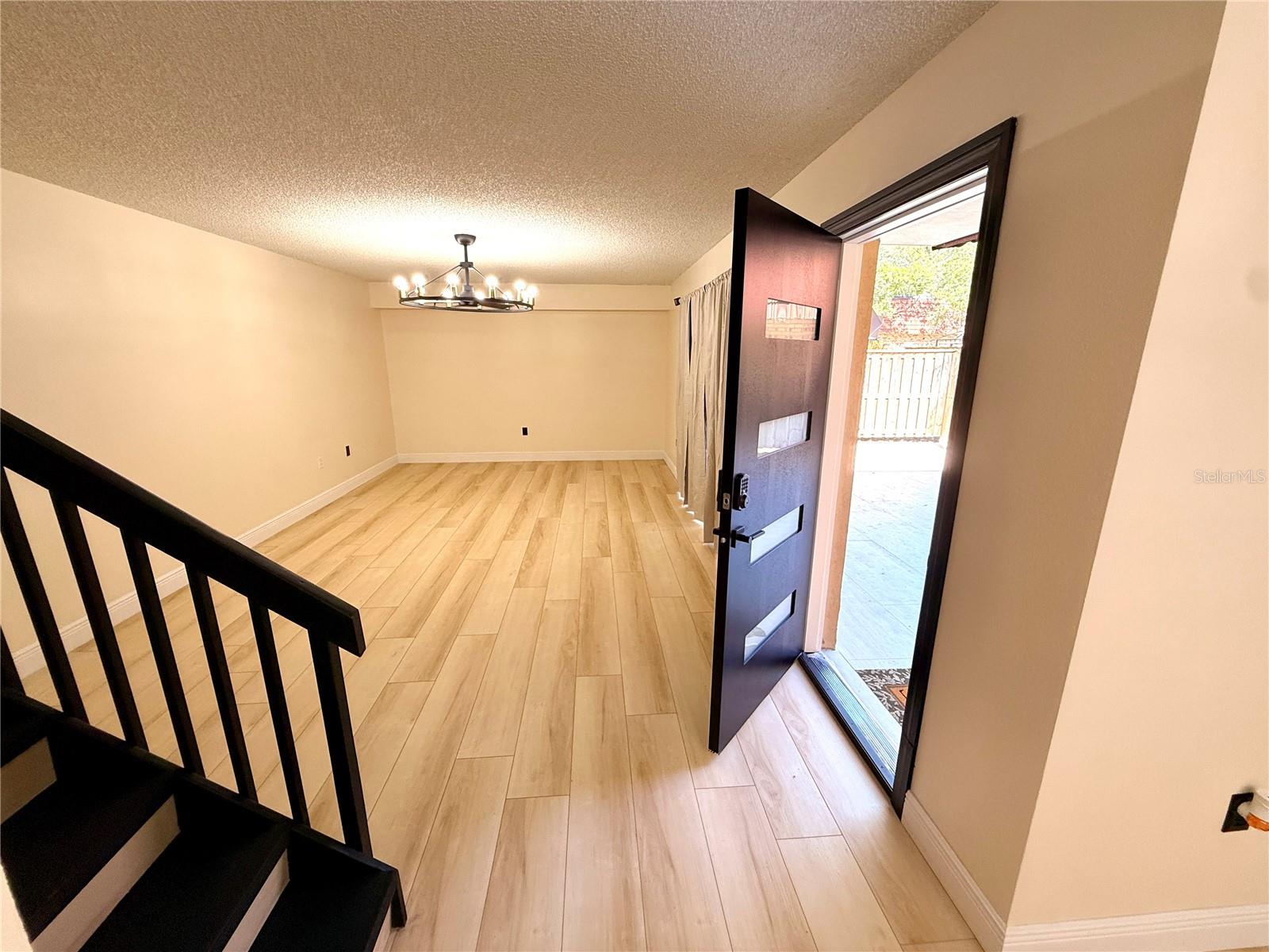 Image 14 of 58 For 2706 5th Court 66a