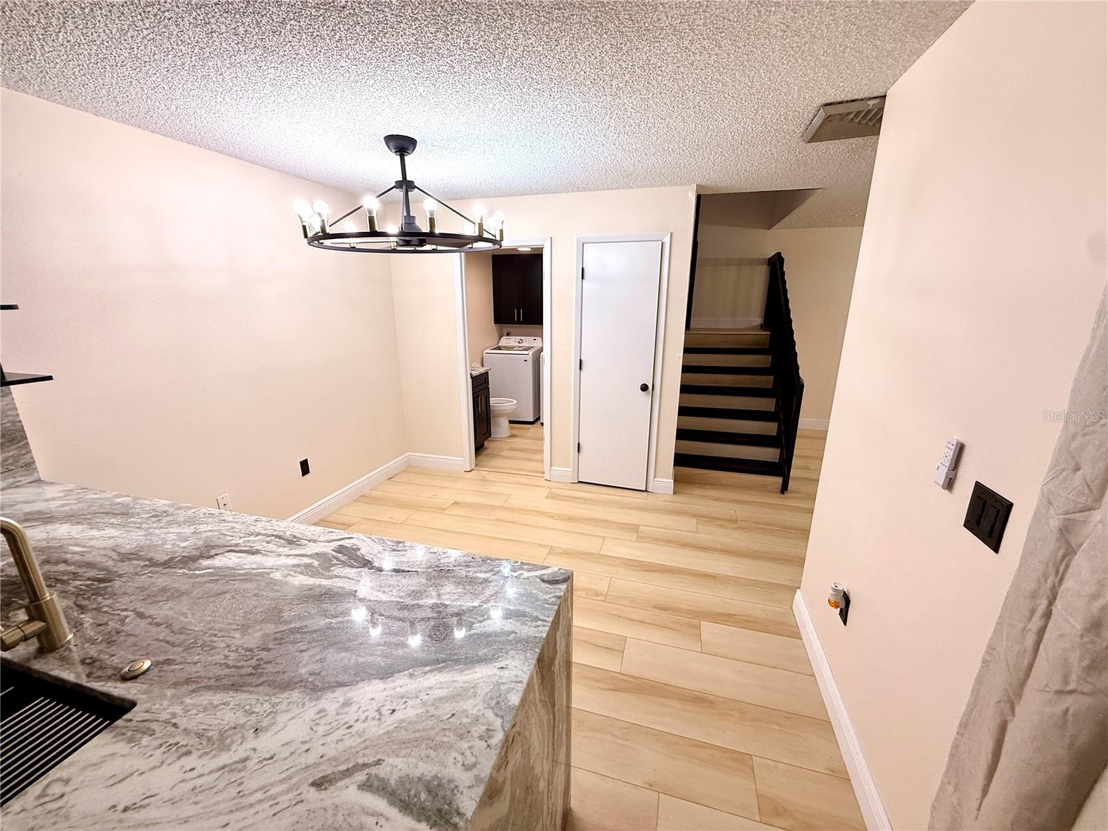 Image 20 of 58 For 2706 5th Court 66a