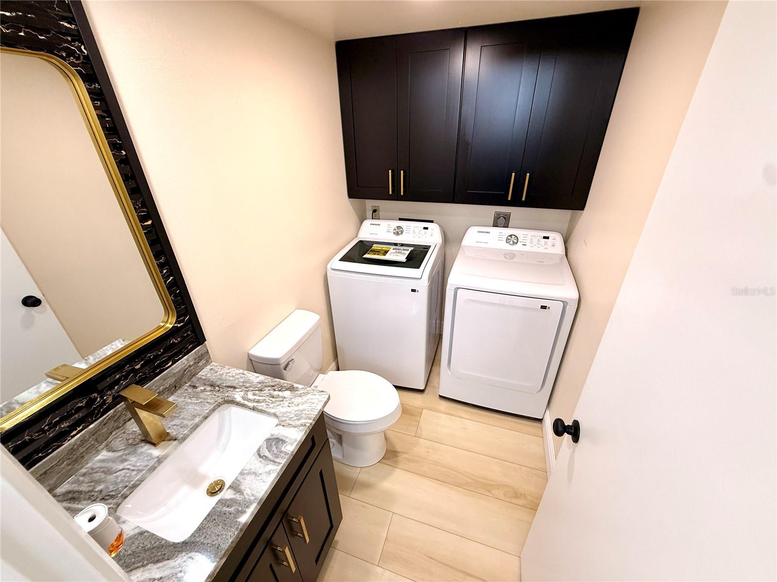 Image 26 of 58 For 2706 5th Court 66a