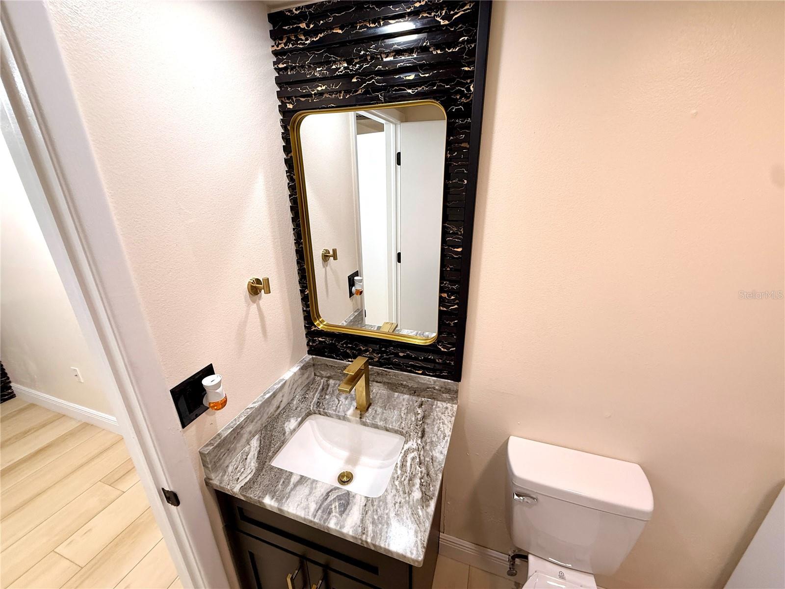 Image 27 of 58 For 2706 5th Court 66a