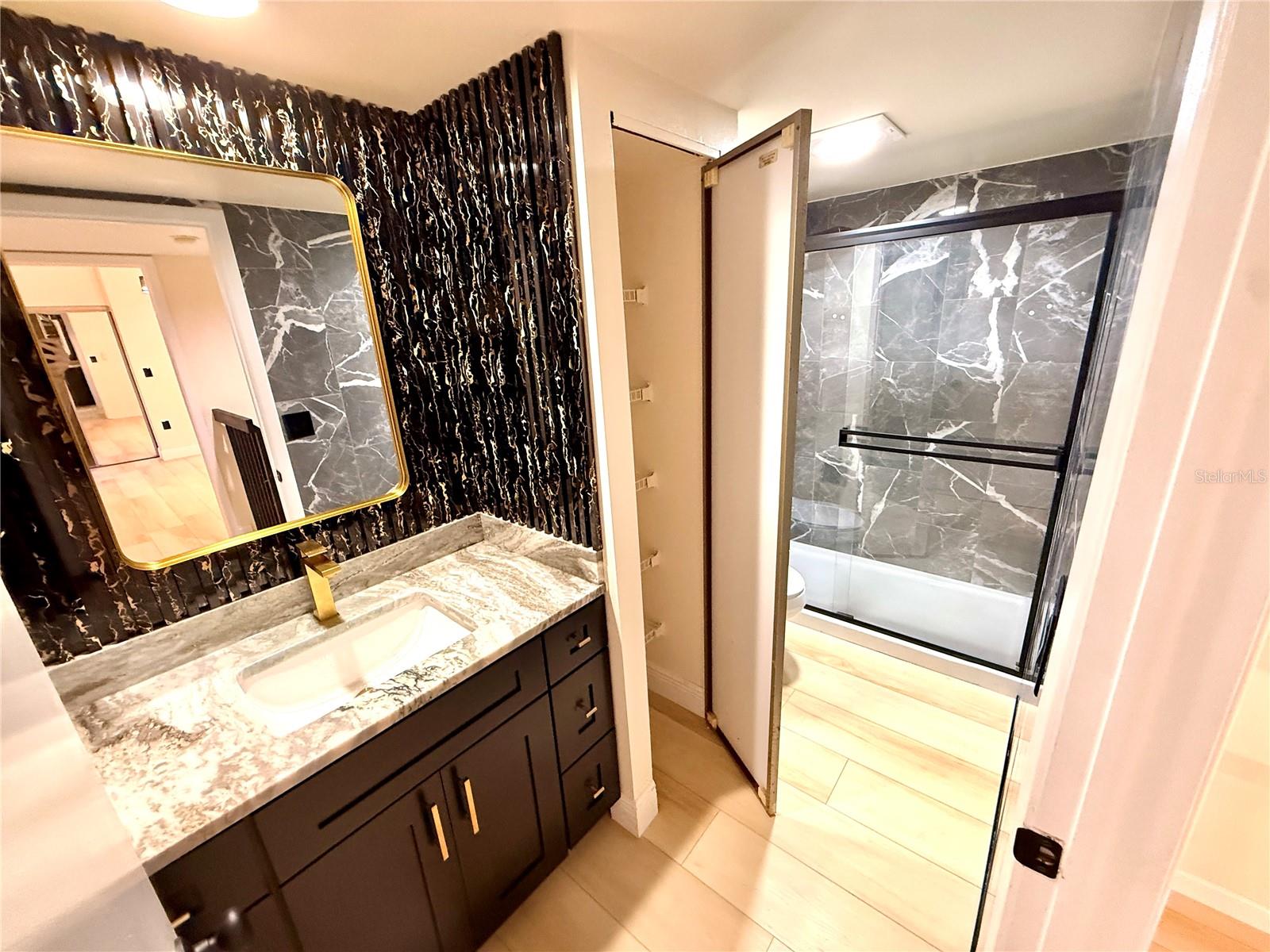 Image 37 of 58 For 2706 5th Court 66a