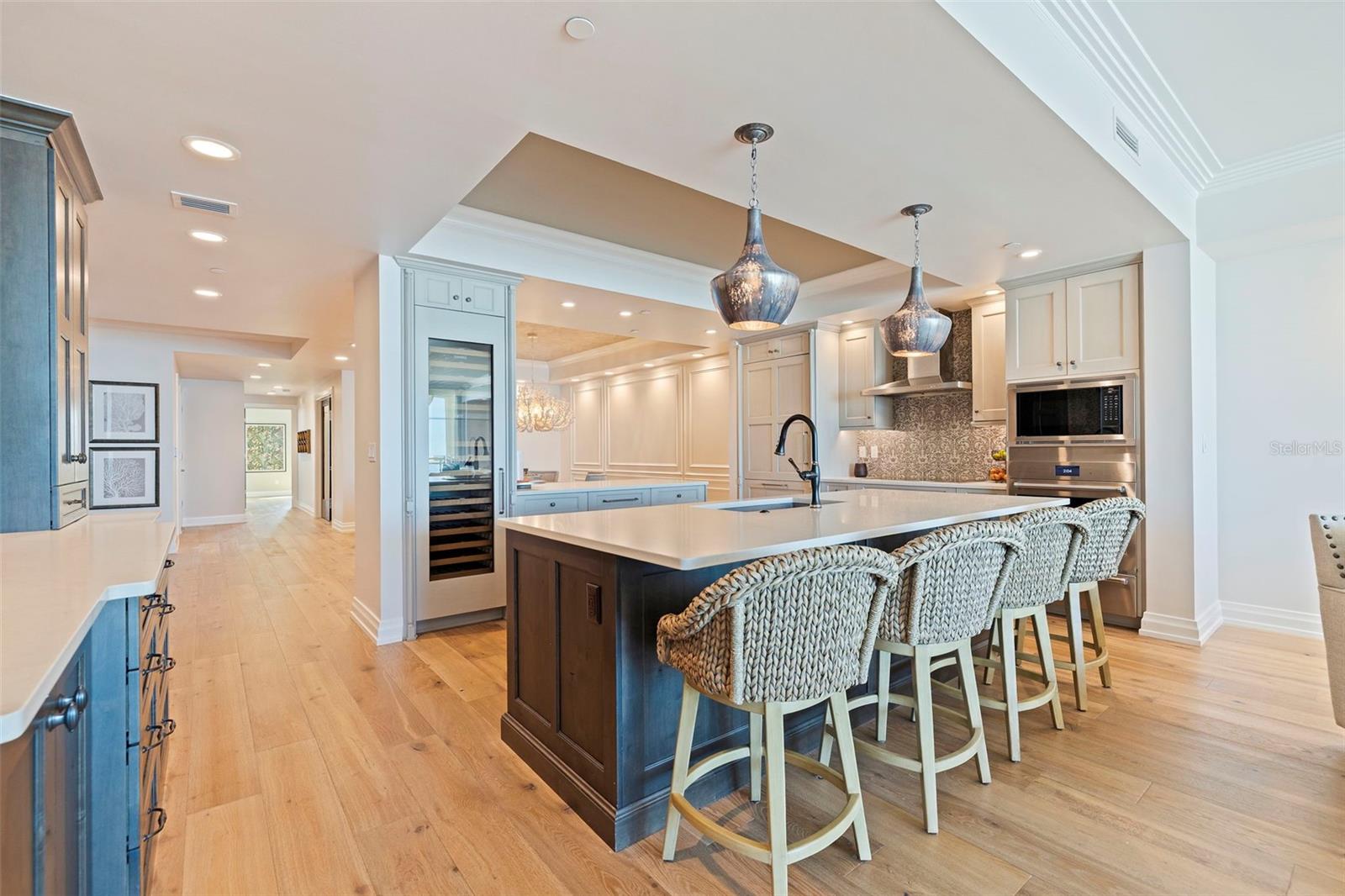 Image 10 of 37 For 650 Collany Road 503