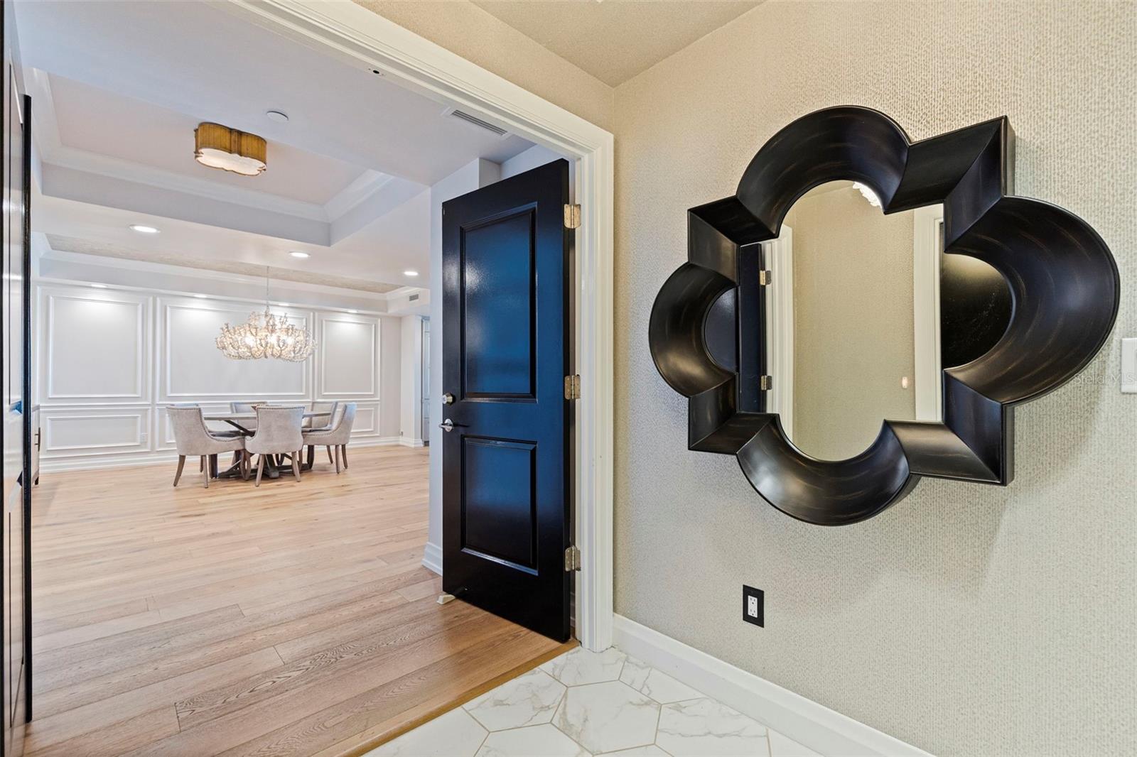 Image 3 of 37 For 650 Collany Road 503