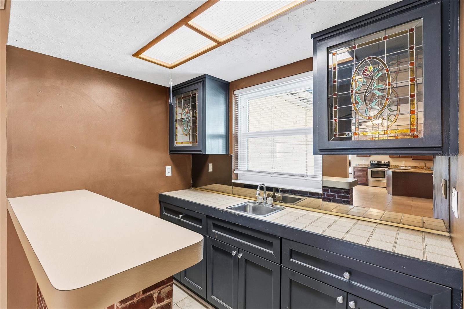 Image 18 of 39 For 7415 Lake Forest Circle