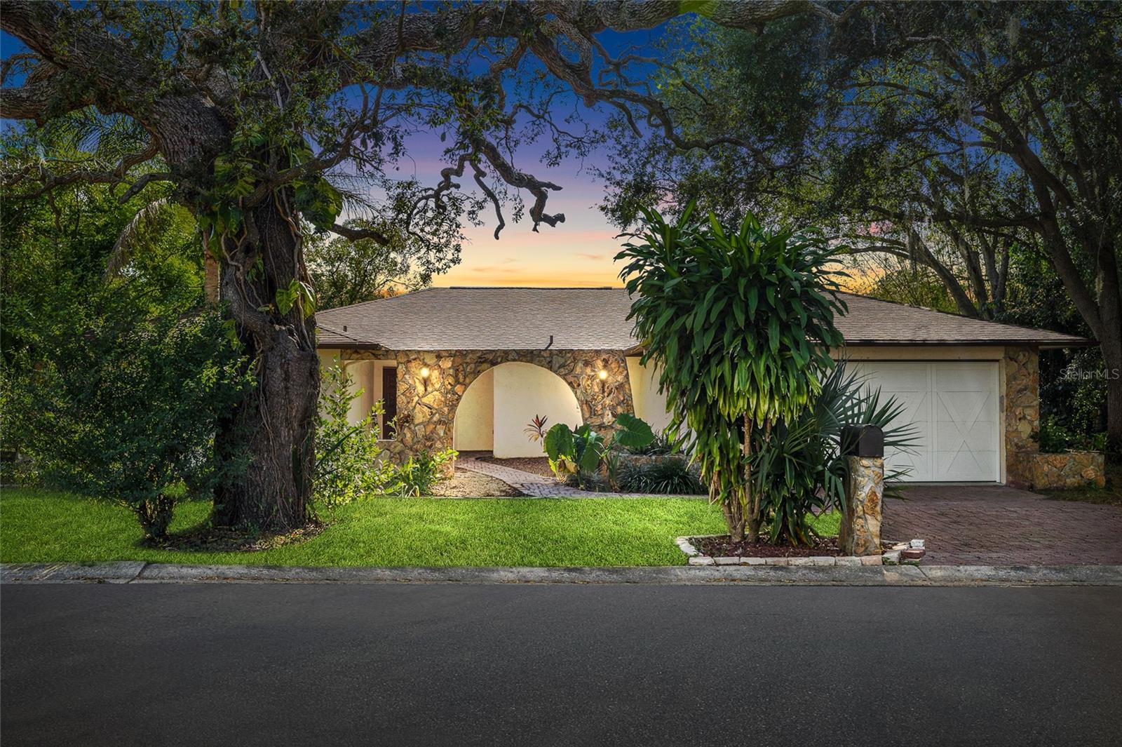 Image 3 of 39 For 7415 Lake Forest Circle