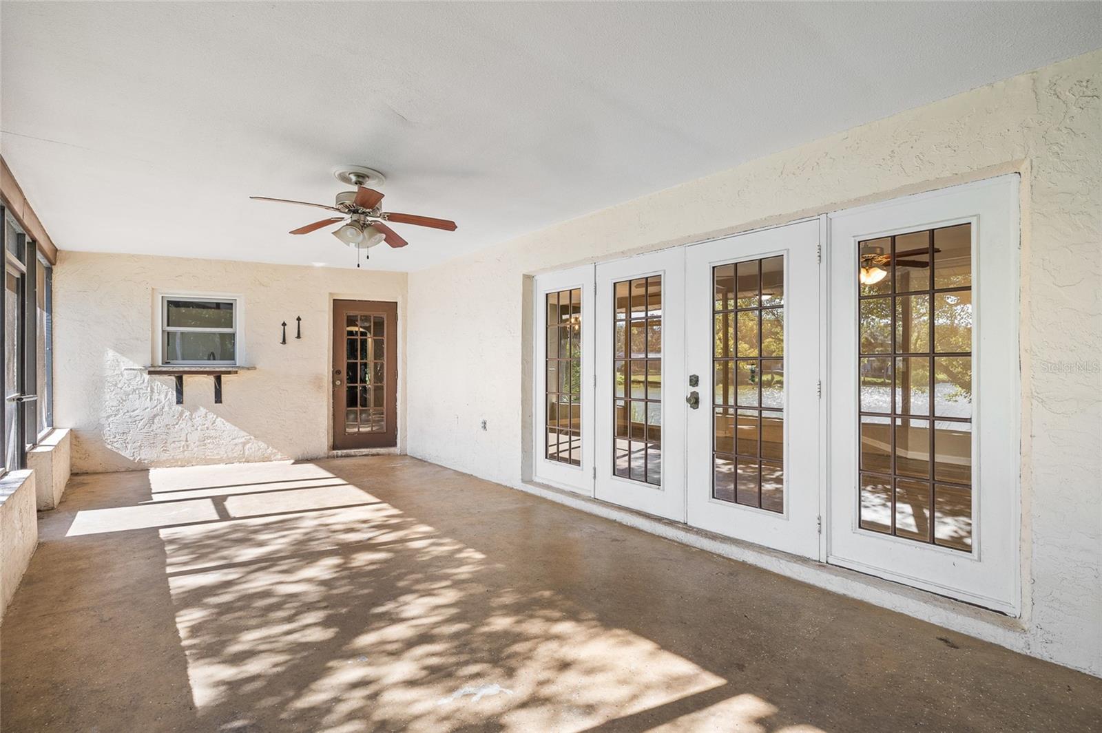 Image 34 of 39 For 7415 Lake Forest Circle