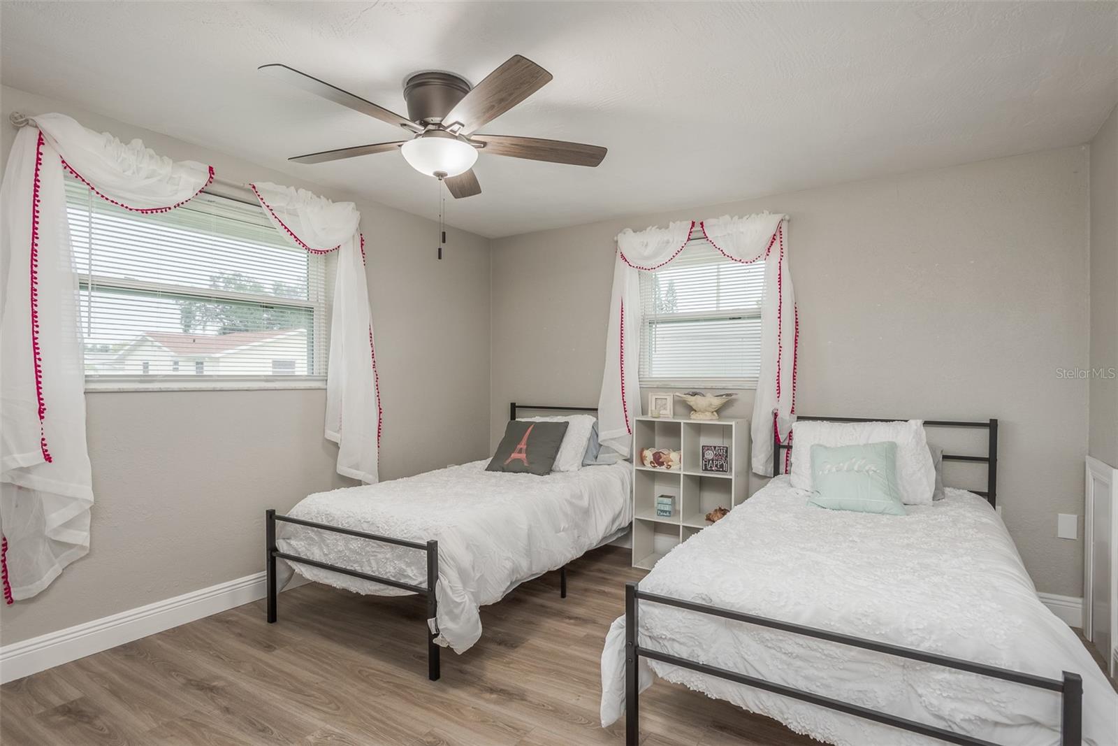 Image 15 of 33 For 8906 Catalina Drive