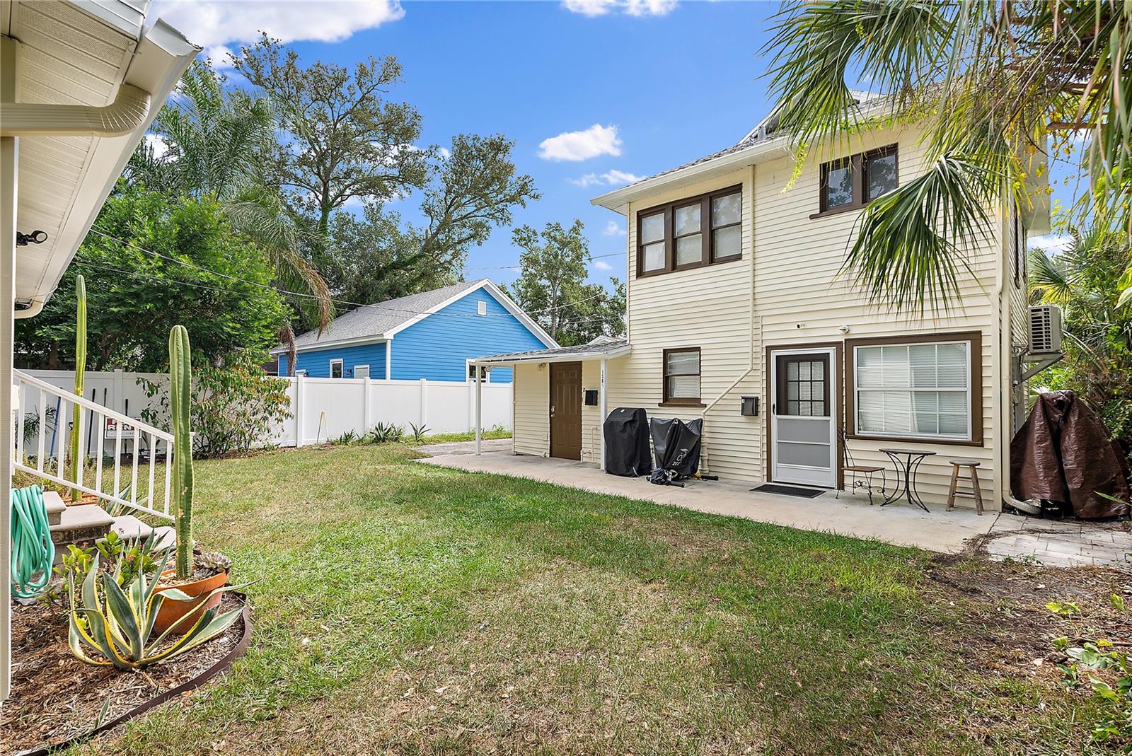 Image 22 of 31 For 130 17th Avenue N