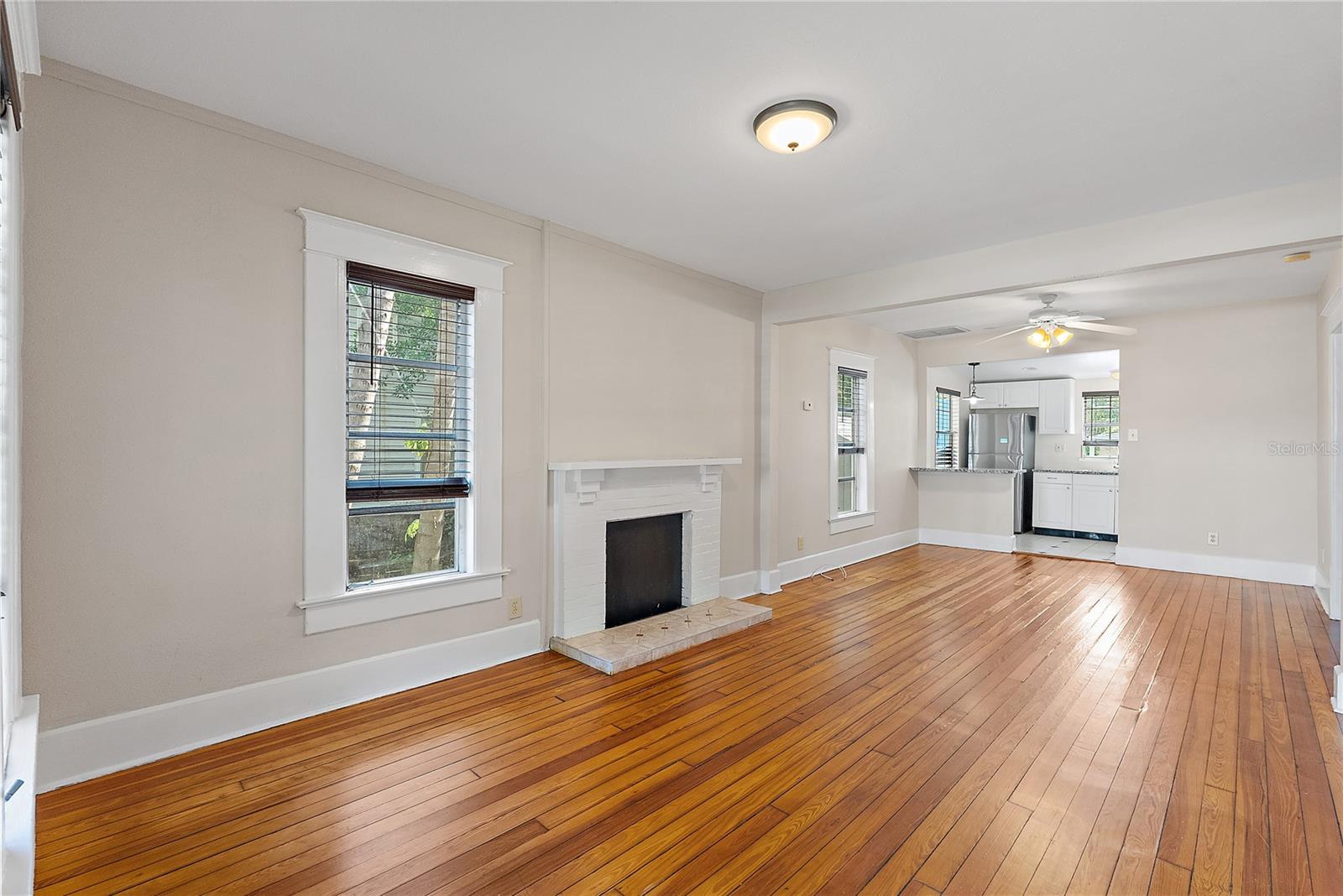 Image 7 of 31 For 130 17th Avenue N