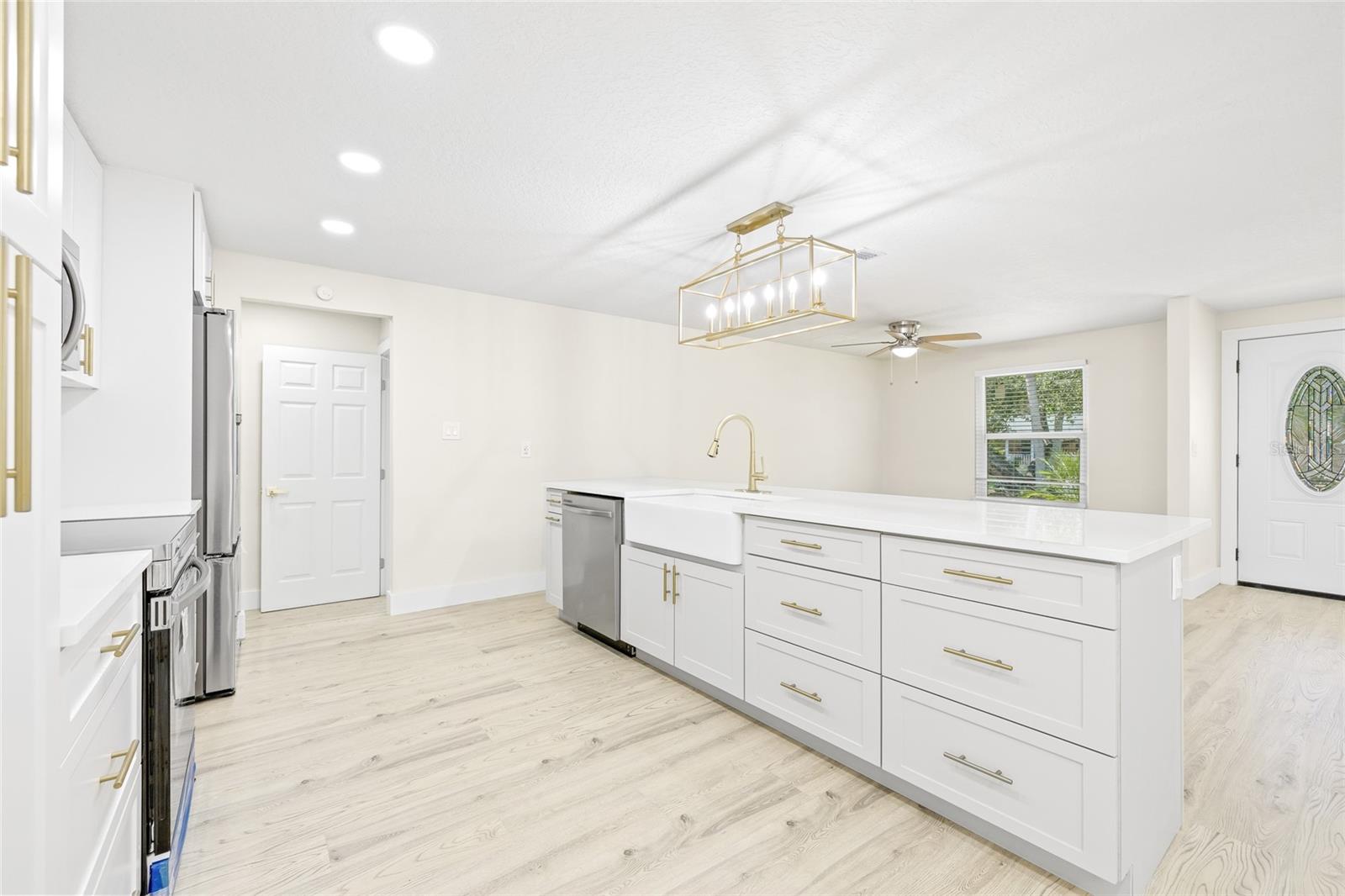 Image 15 of 47 For 70 Horton Circle