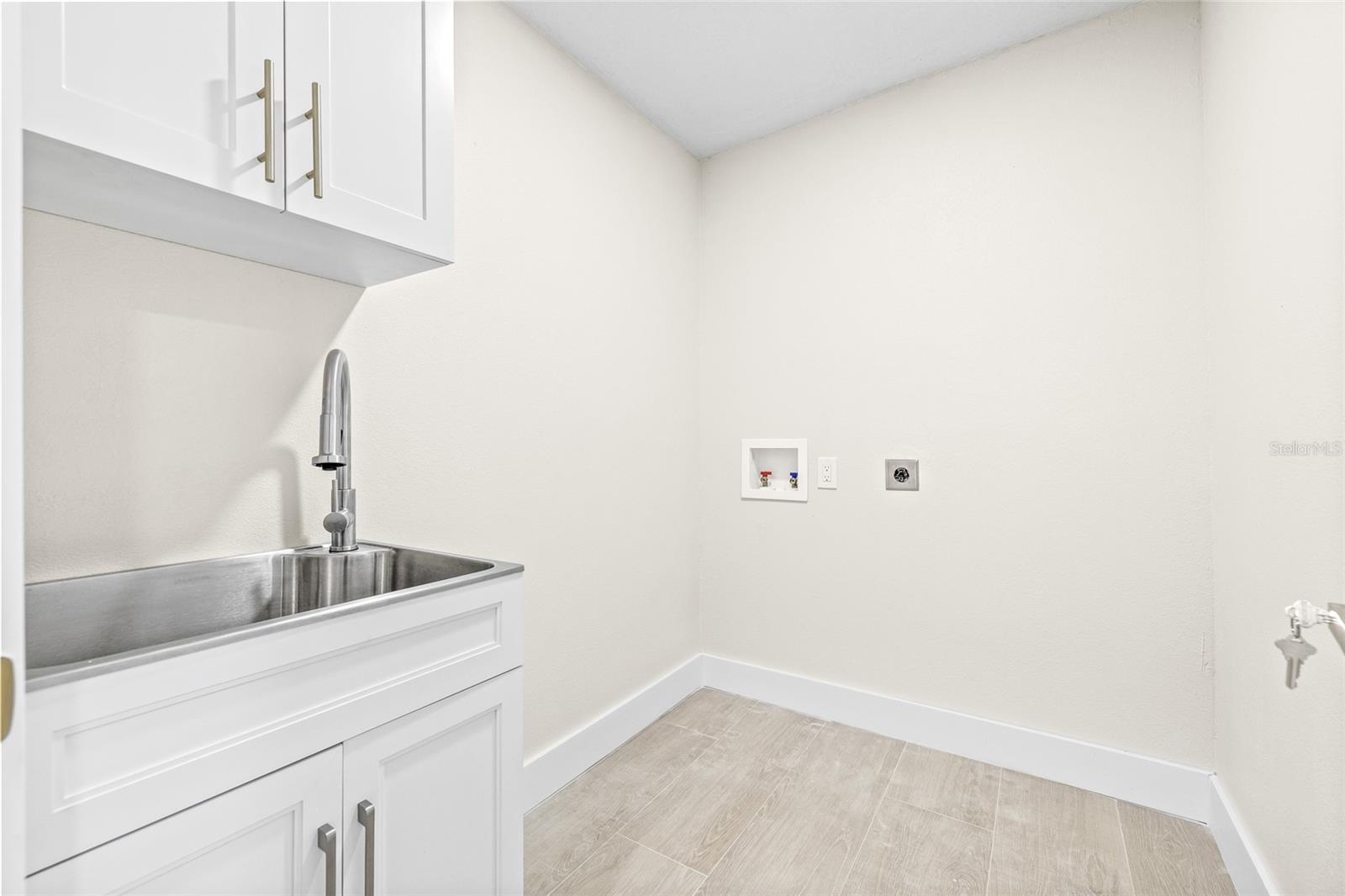 Image 24 of 47 For 70 Horton Circle