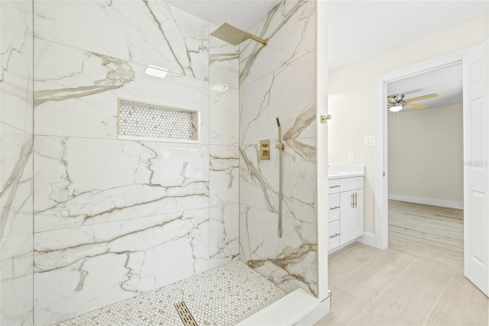 Image 28 of 47 For 70 Horton Circle