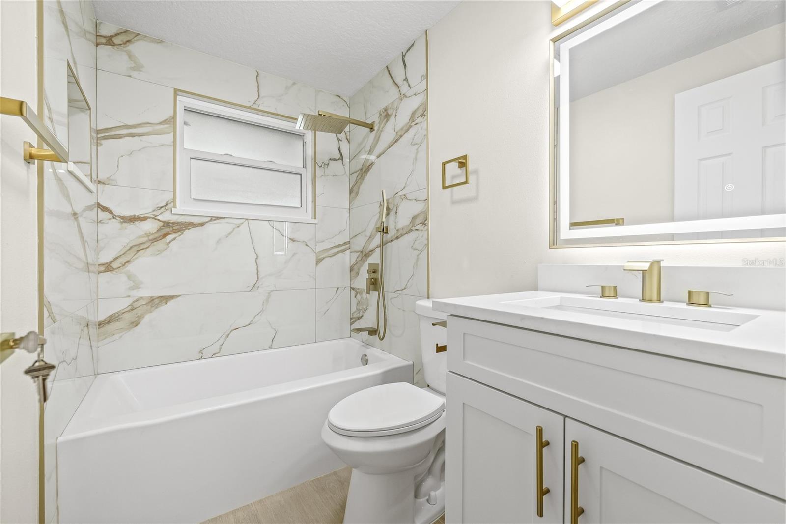 Image 31 of 47 For 70 Horton Circle