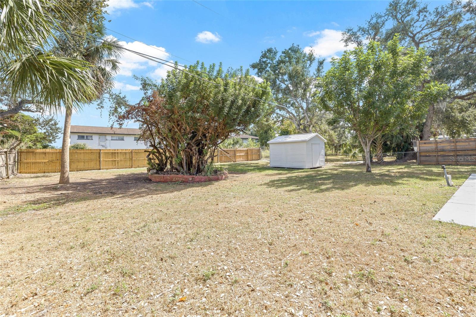 Image 36 of 47 For 70 Horton Circle