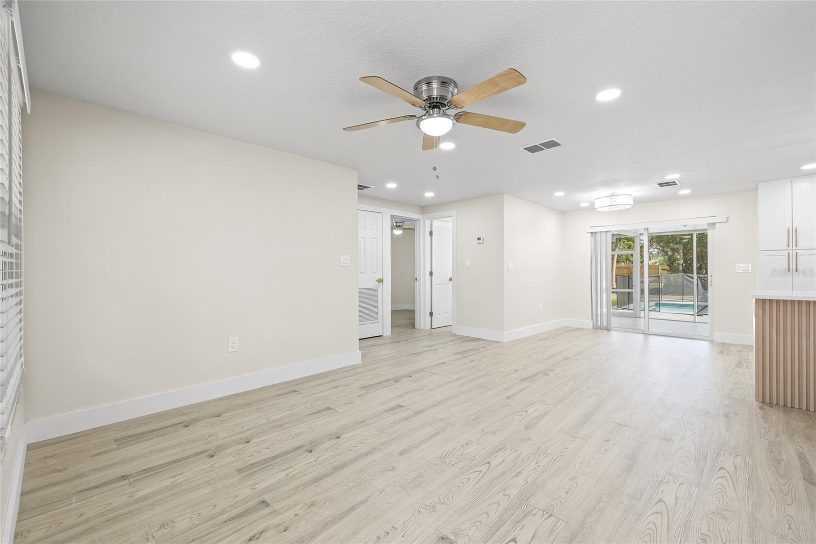 Image 4 of 47 For 70 Horton Circle