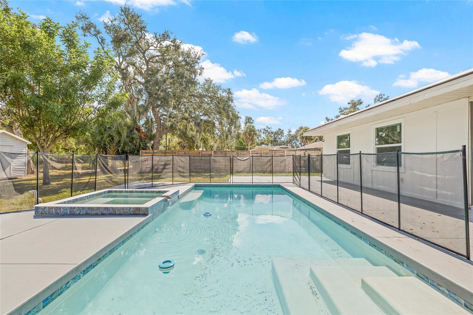 Image 42 of 47 For 70 Horton Circle