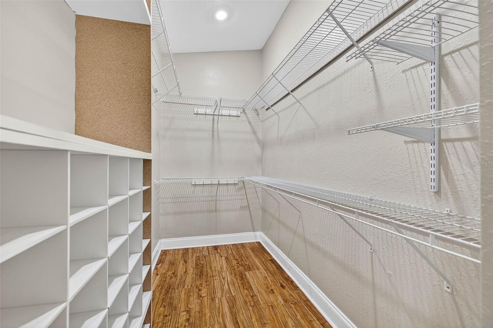 Image 21 of 34 For 3104 15th Street N