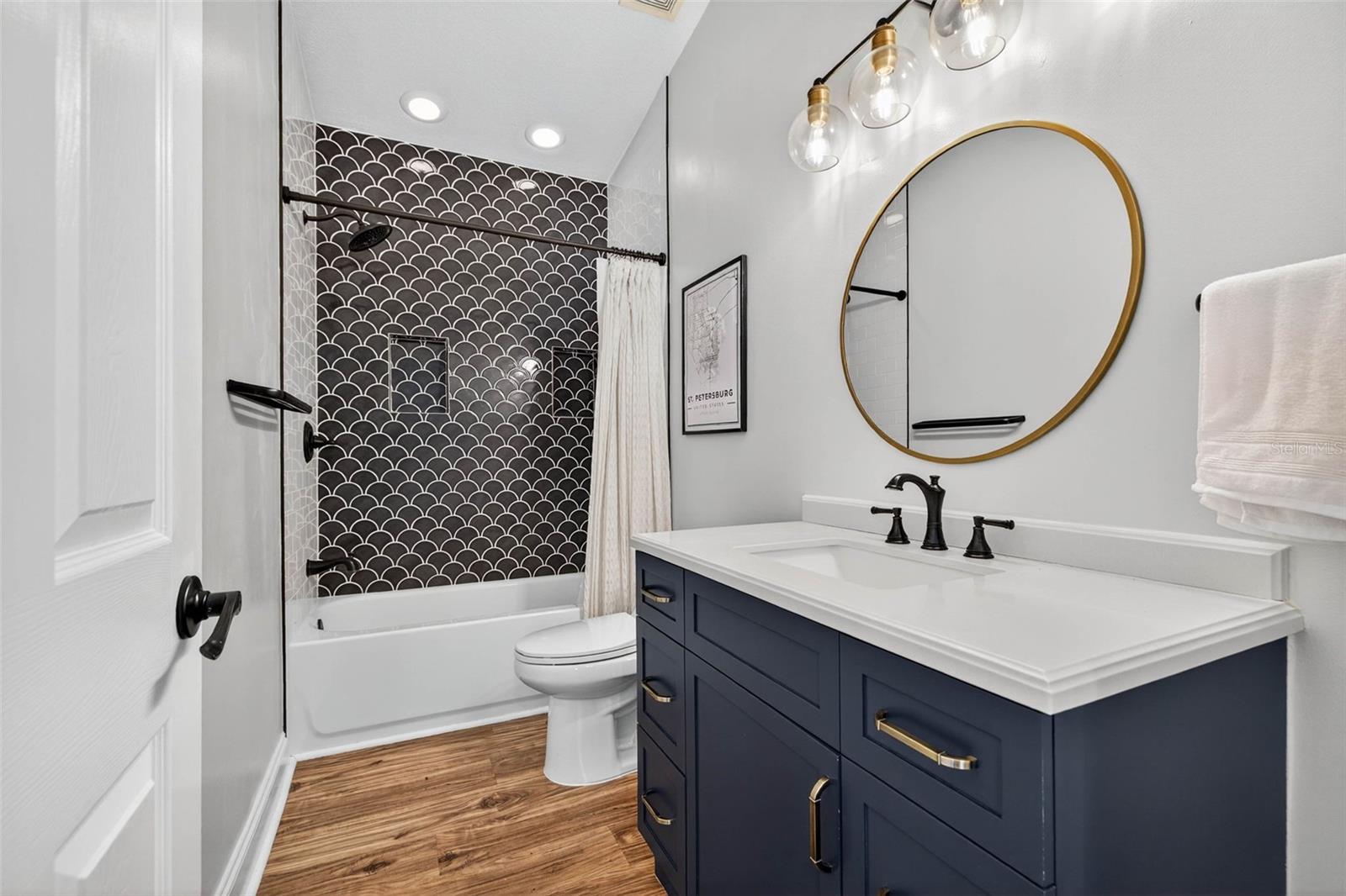 Image 24 of 34 For 3104 15th Street N