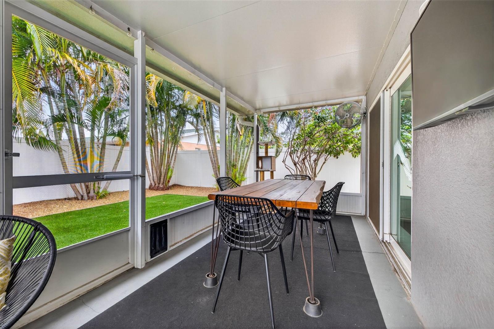 Image 27 of 34 For 3104 15th Street N